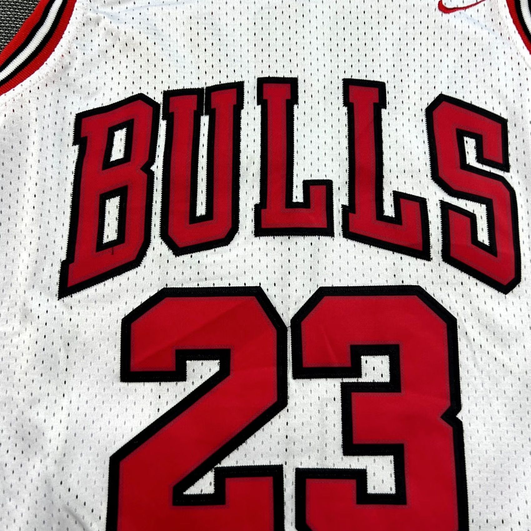 Nike Nike Chicago Bulls 1997 1998 Michael Jordan Basketball Jersey Mens Small +2 NBA Tank Shirt Hoodie? Size US S / EU 44-46 / 1 - 6 Thumbnail