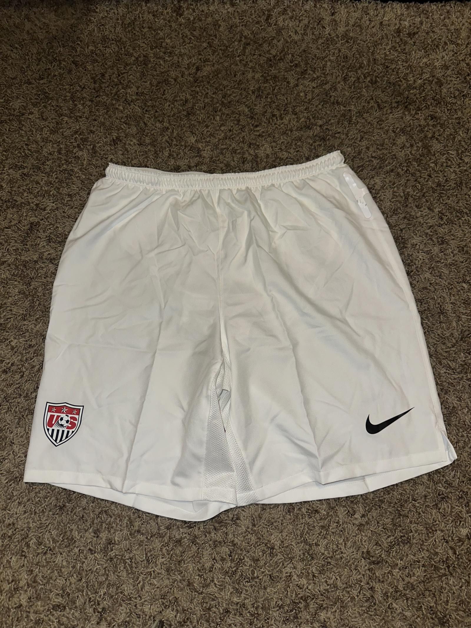 Nike Nike Men’s USA National Team White Soccer Shorts 2004-2008 VINTAGE Size US 36 / EU 52 - 1 Thumbnail