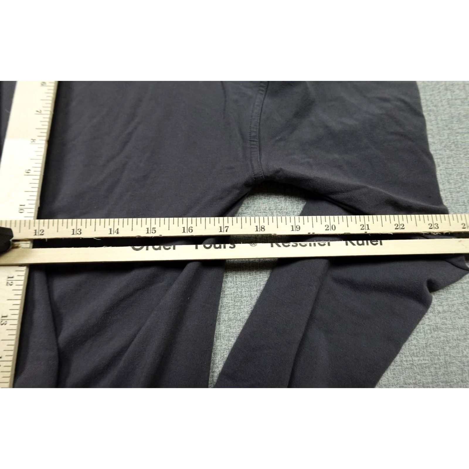 Lululemon Lululemon Hoodie Womens 6 Gray Pullover Lightweight Sweatshirt Zip Pocket Logo Crew Neck Long Sleeve CrossFit Casual Mockups not allowed Size M / US 6-8 / IT 42-44 - 5 Thumbnail
