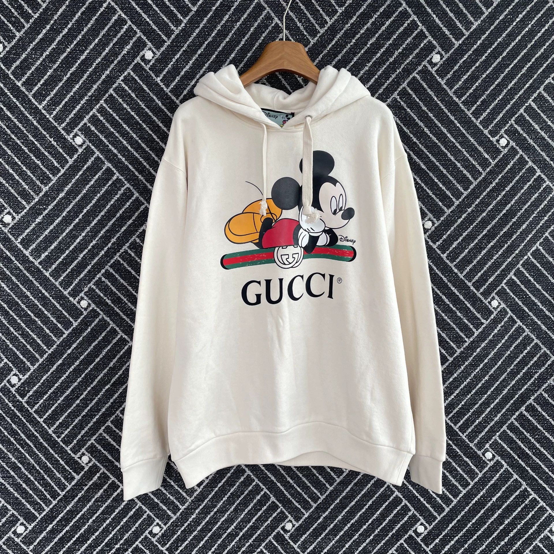 Gucci GUCCI x Disney Mickey Print Hoodie Women's Cream M Size US M / EU 48-50 / 2 - 1 Thumbnail