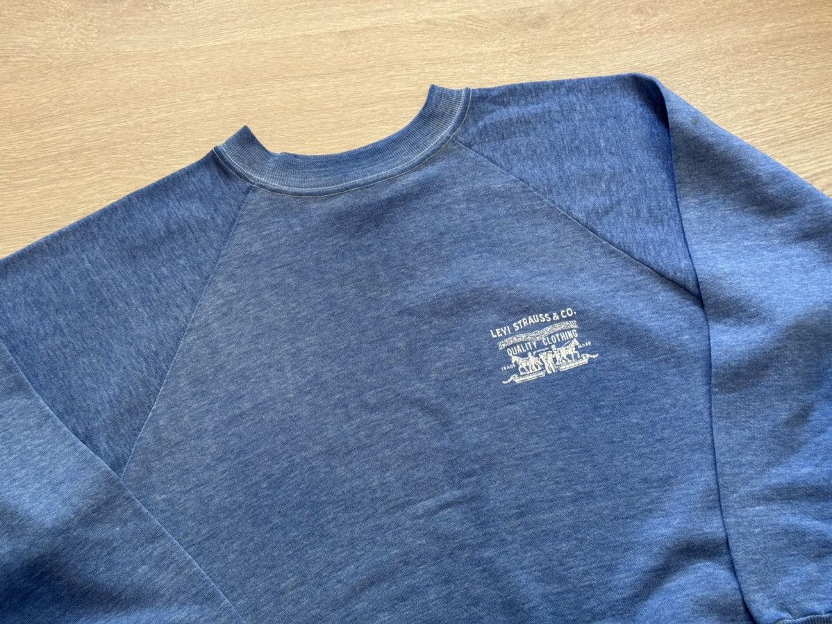 Levi's Vintage 80’s Levi’s Blue Sunfaded Distressed Blue Sweatshirt Size M / US 6-8 / IT 42-44 - 2 Thumbnail
