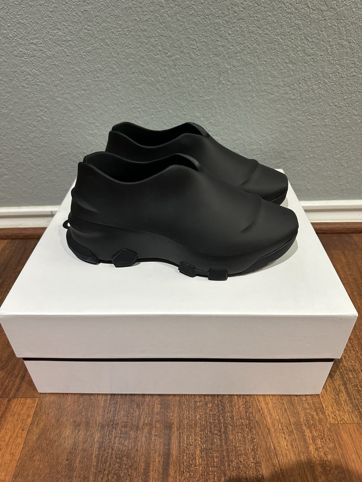 Givenchy Givenchy Monumental Mallow Size US 7 / EU 40 - 3 Thumbnail