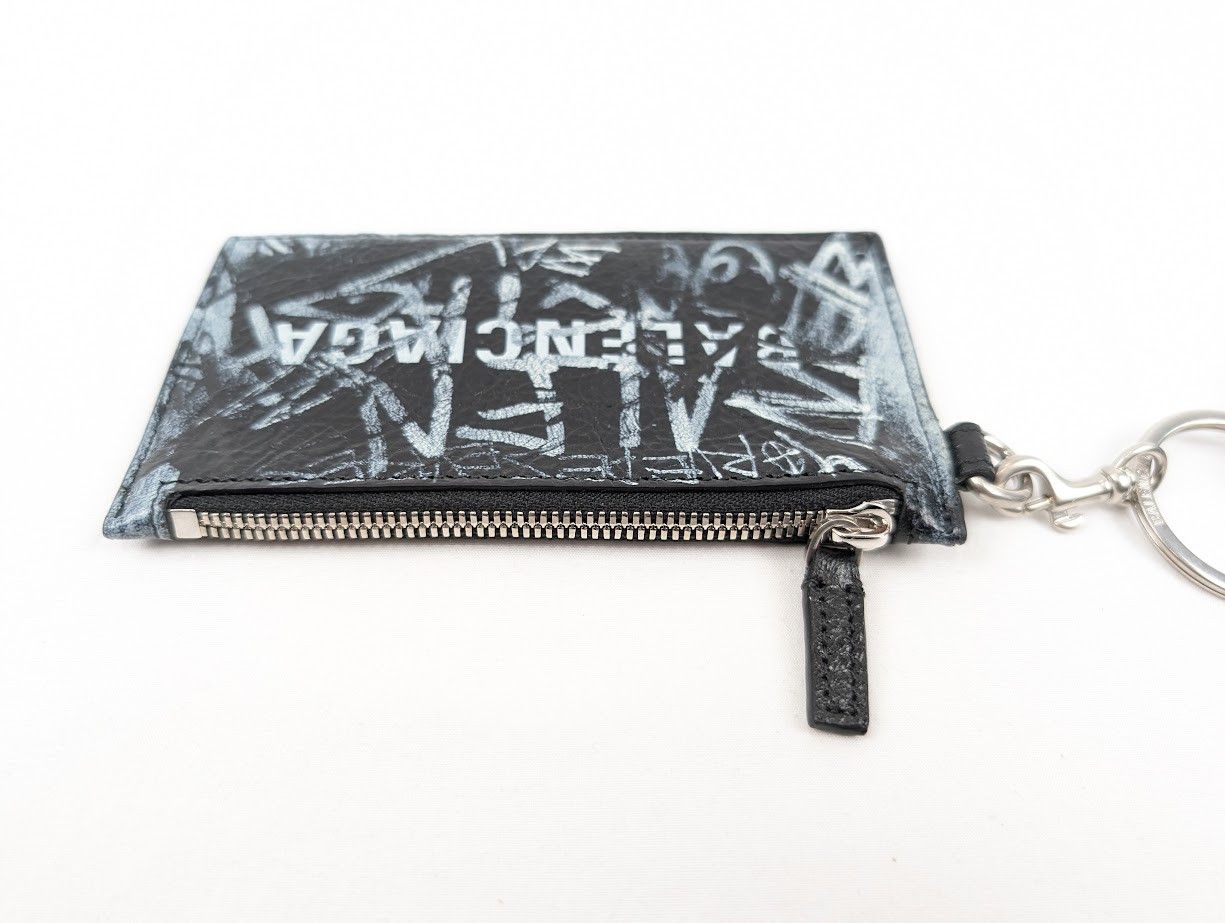 Balenciaga o1rshd1 Size: OS / Cash Card Case & Key Ring Size ONE SIZE - 9 Thumbnail