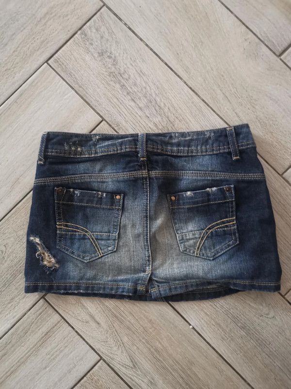 Benetton Benetton vintage denim skirt 8 Size 27" / US 4 / IT 40 - 2 Thumbnail