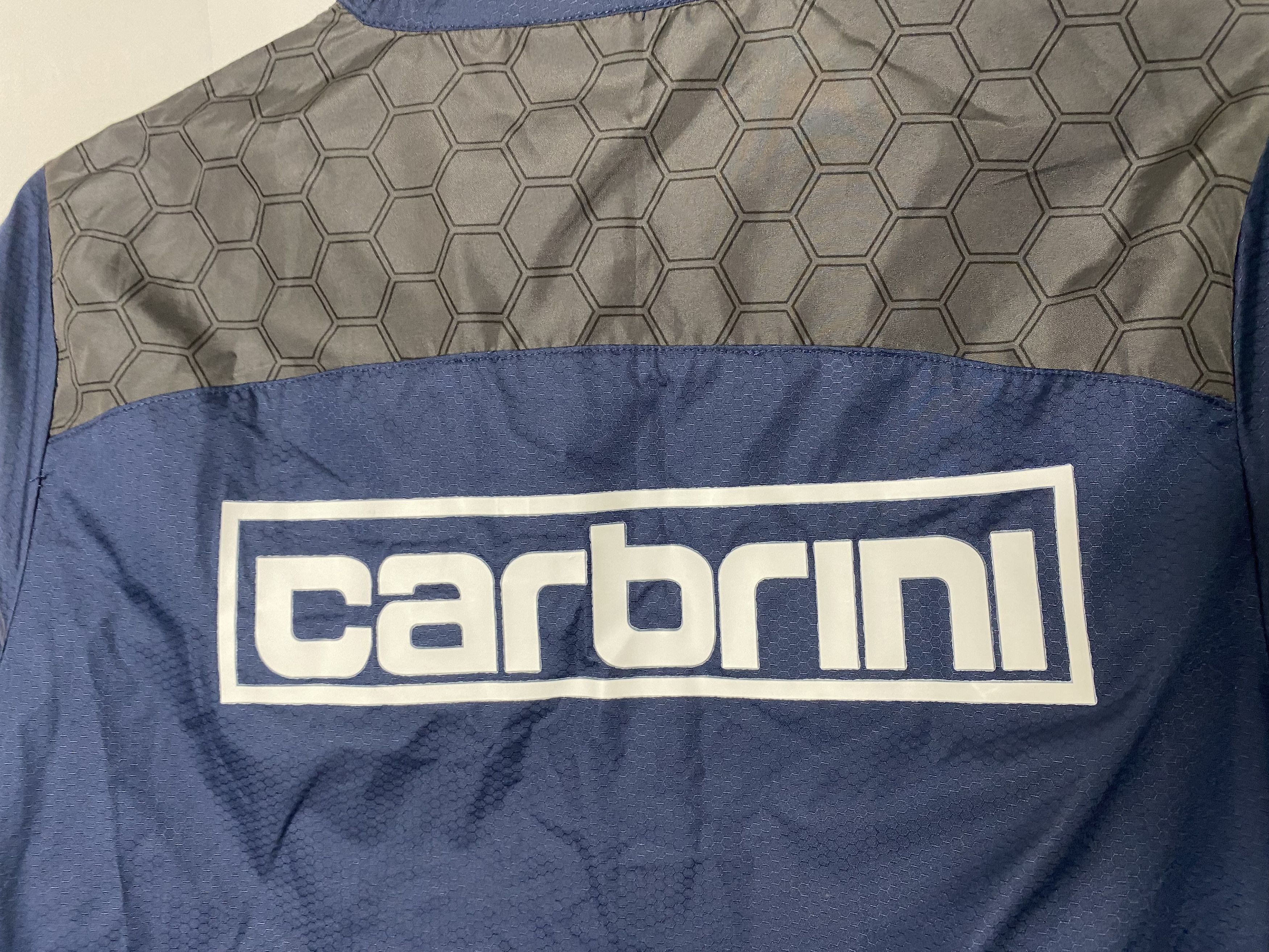 Nike MORECAMBE 2016-17 TRAINING TOP FOOTBALL SHIRT SOCCER JERSEY Size US S / EU 44-46 / 1 - 5 Thumbnail