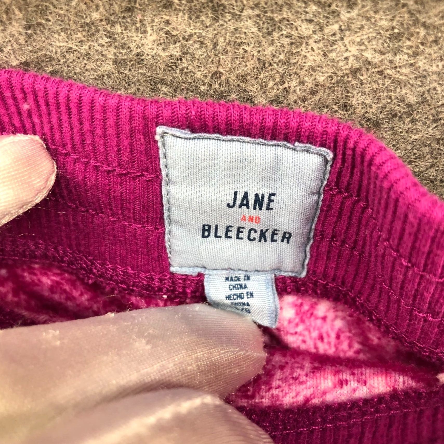 Vintage Jane & Bleecker Pajama Set Womens L Plush Holiday Snowflake Print Pink Violet Nightwear Lounge Set Womens L Pink Holiday Snowflake Plush Size ONE SIZE - 7 Thumbnail