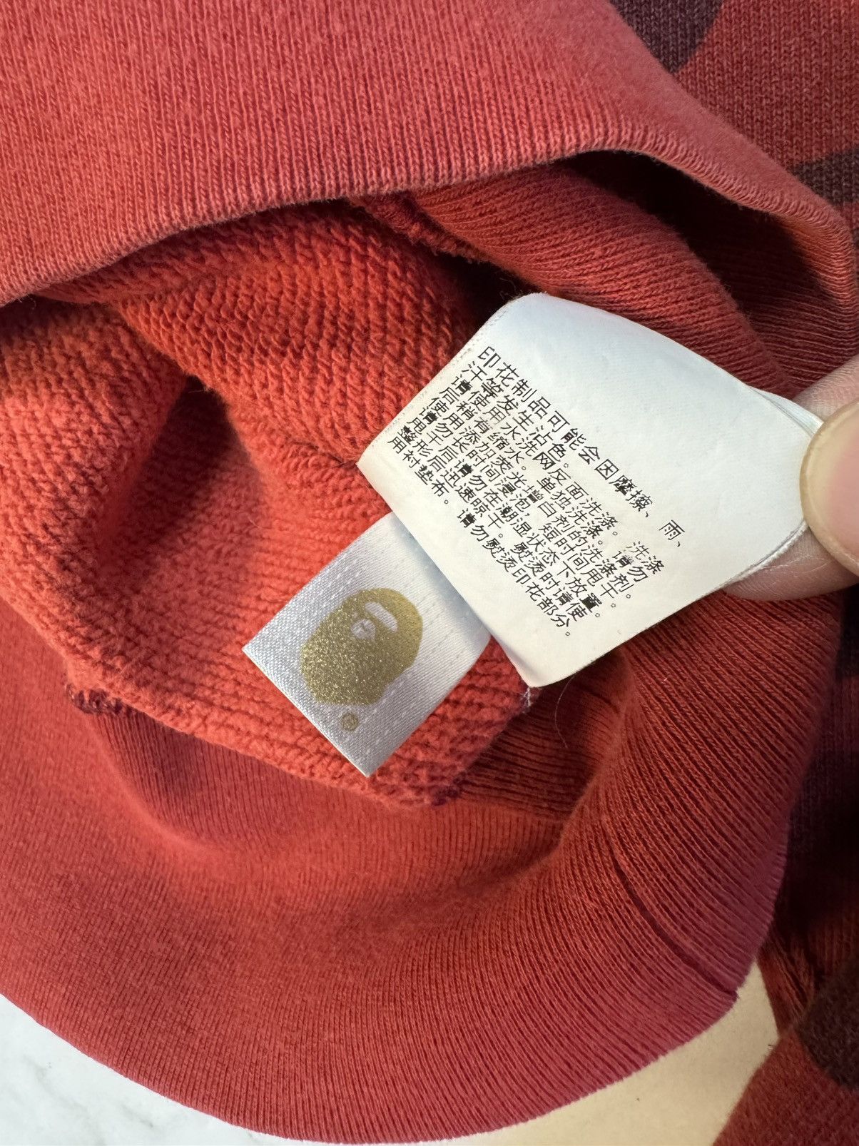 Bape Bape Red Camo Spray Logo Crewneck Sweatshirt Size US M / EU 48-50 / 2 - 9 Thumbnail