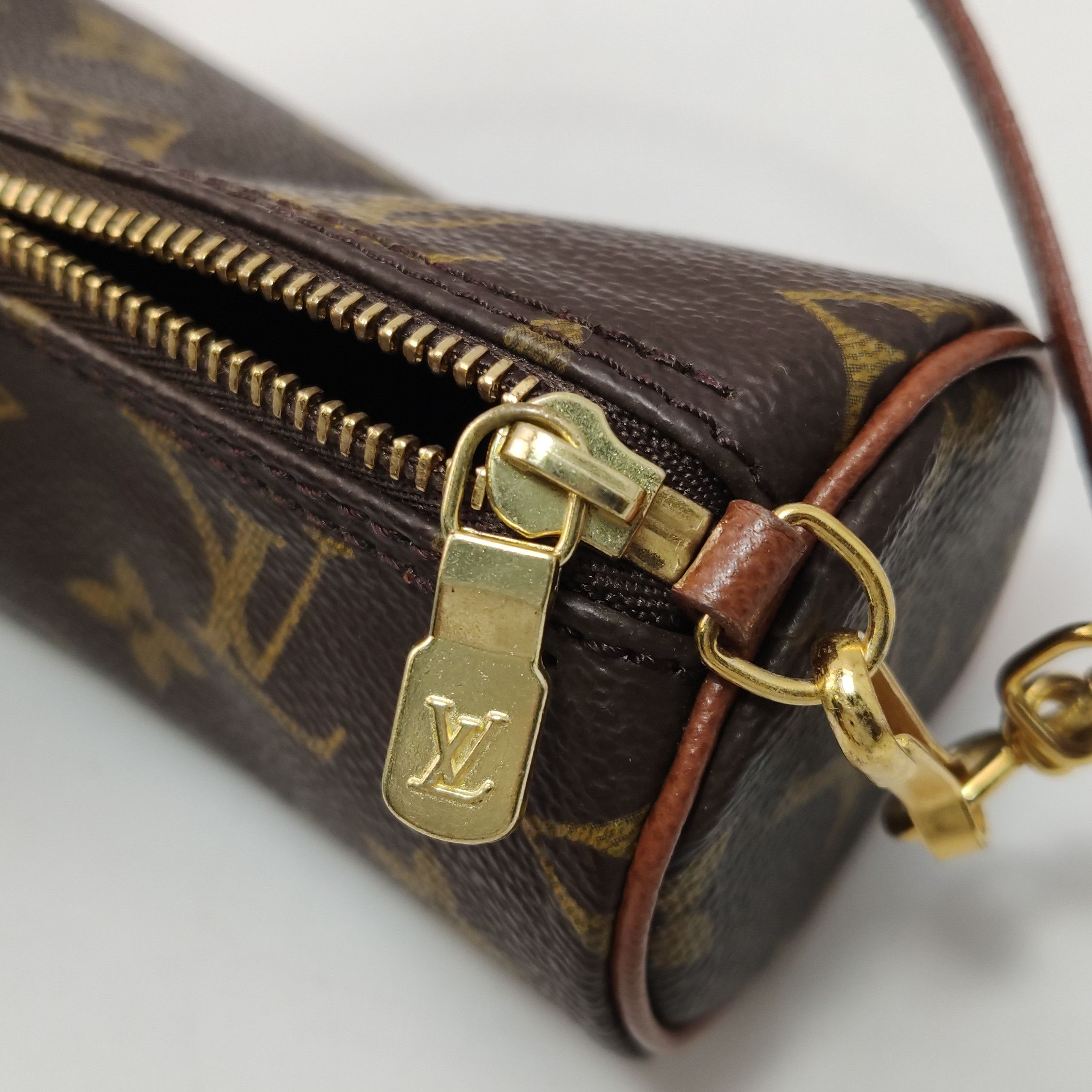 Louis Vuitton Louis Vuitton (LV) Papillon Mini Cowhide Monogram Printed D Size ONE SIZE - 4 Thumbnail