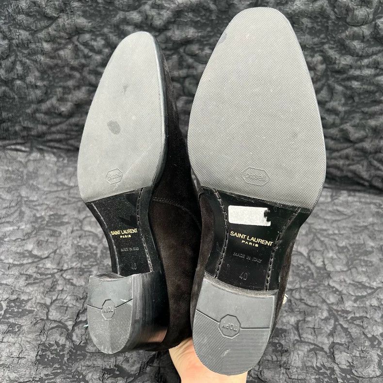 Yves Saint Laurent saint Laurent Black high-set suede lock mid-heel Chelsea bo Size US 7 / EU 40 - 5 Thumbnail