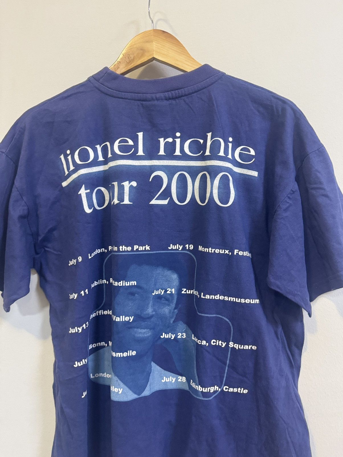 Band Tees × Rap Tees × Vintage 2000 Lionel Richie Rap Style Tour Tee Size US L / EU 52-54 / 3 - 7 Thumbnail