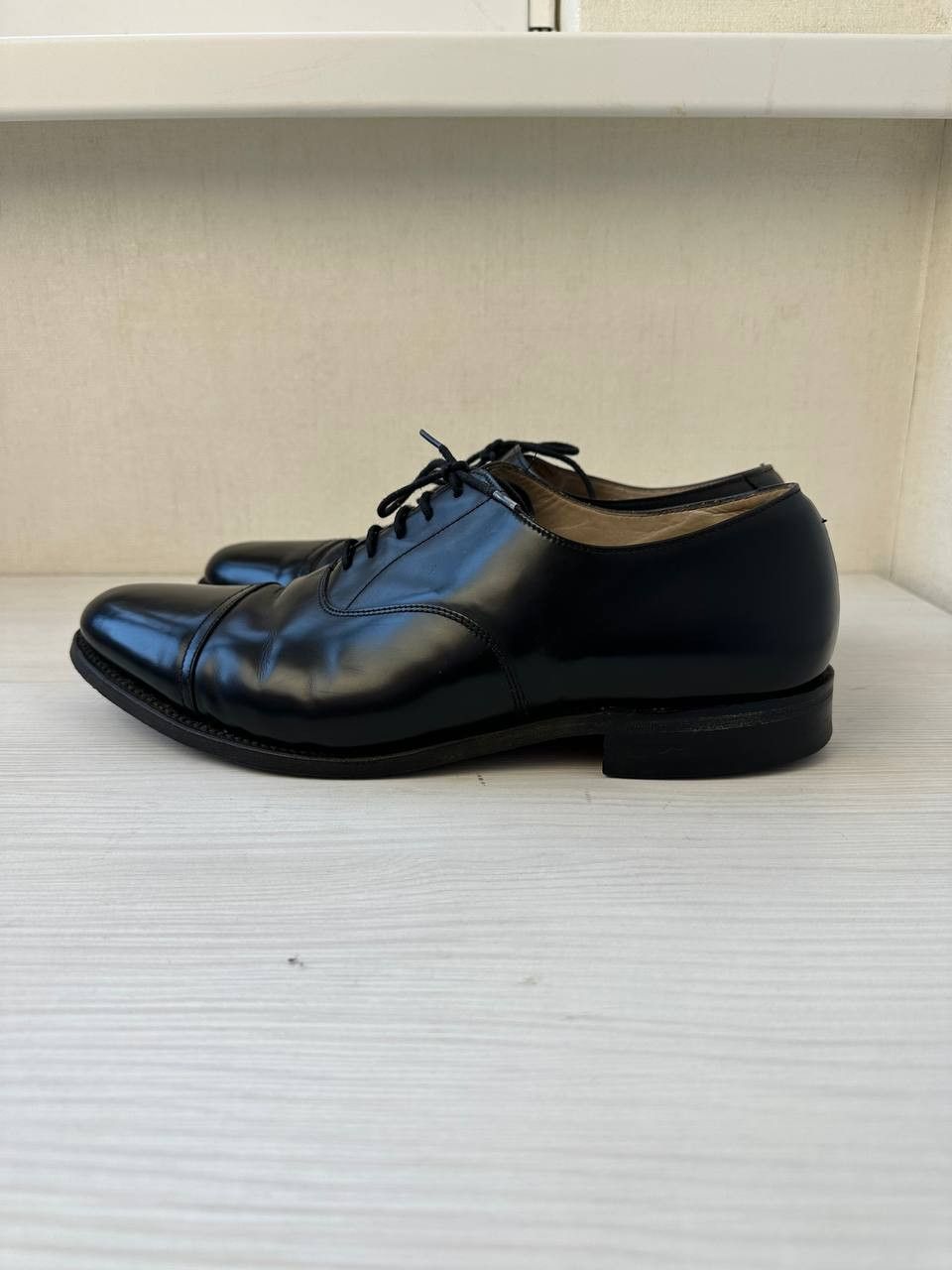 Loake Loake Elland Black Leather Oxford Cap Toe Dress Shoes Size US 10.5 / EU 43-44 - 3 Thumbnail