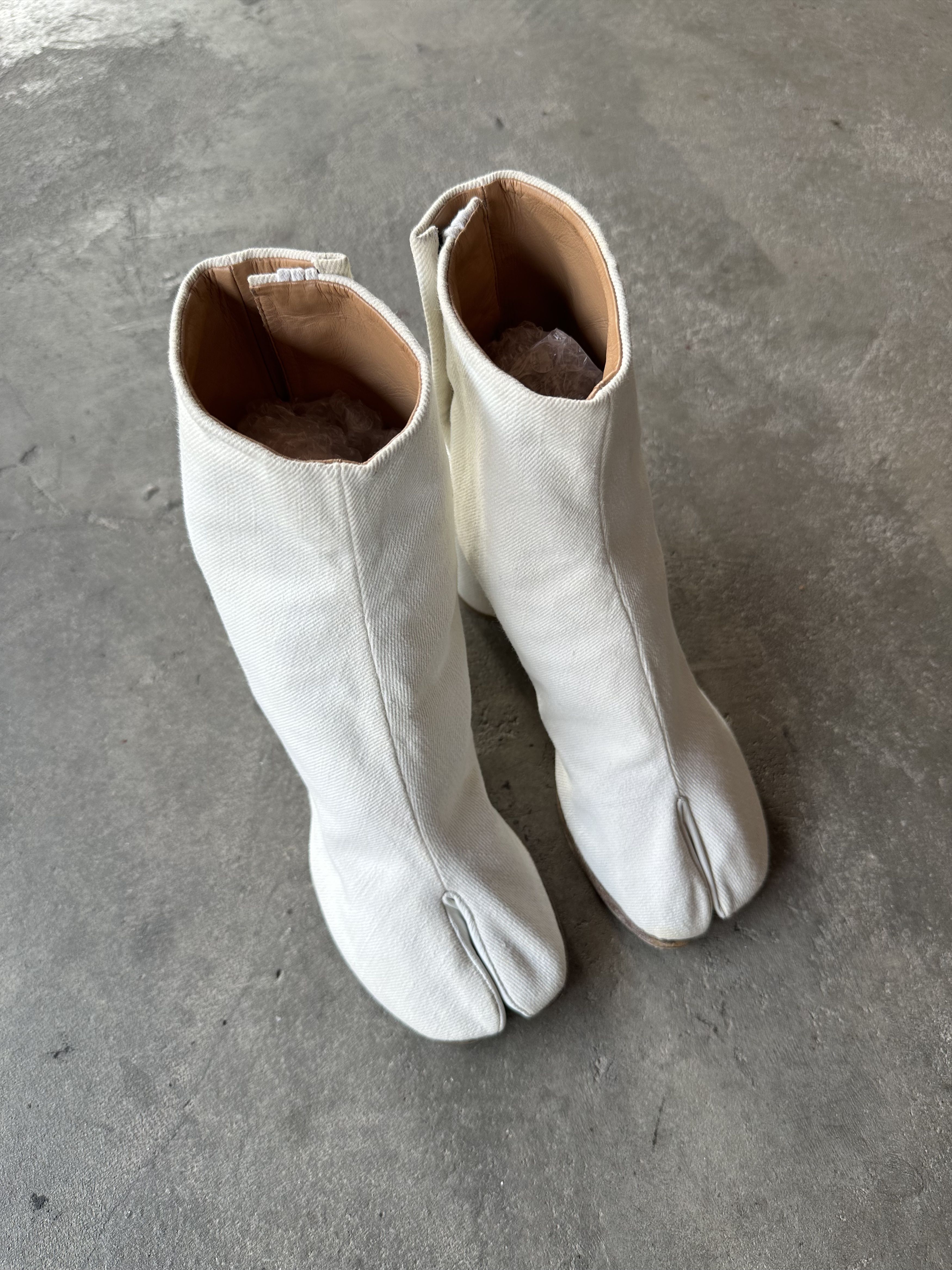 Maison Margiela Maison Margiela Tabi Ankle Boot Size US 10 / IT 40 - 1 Thumbnail