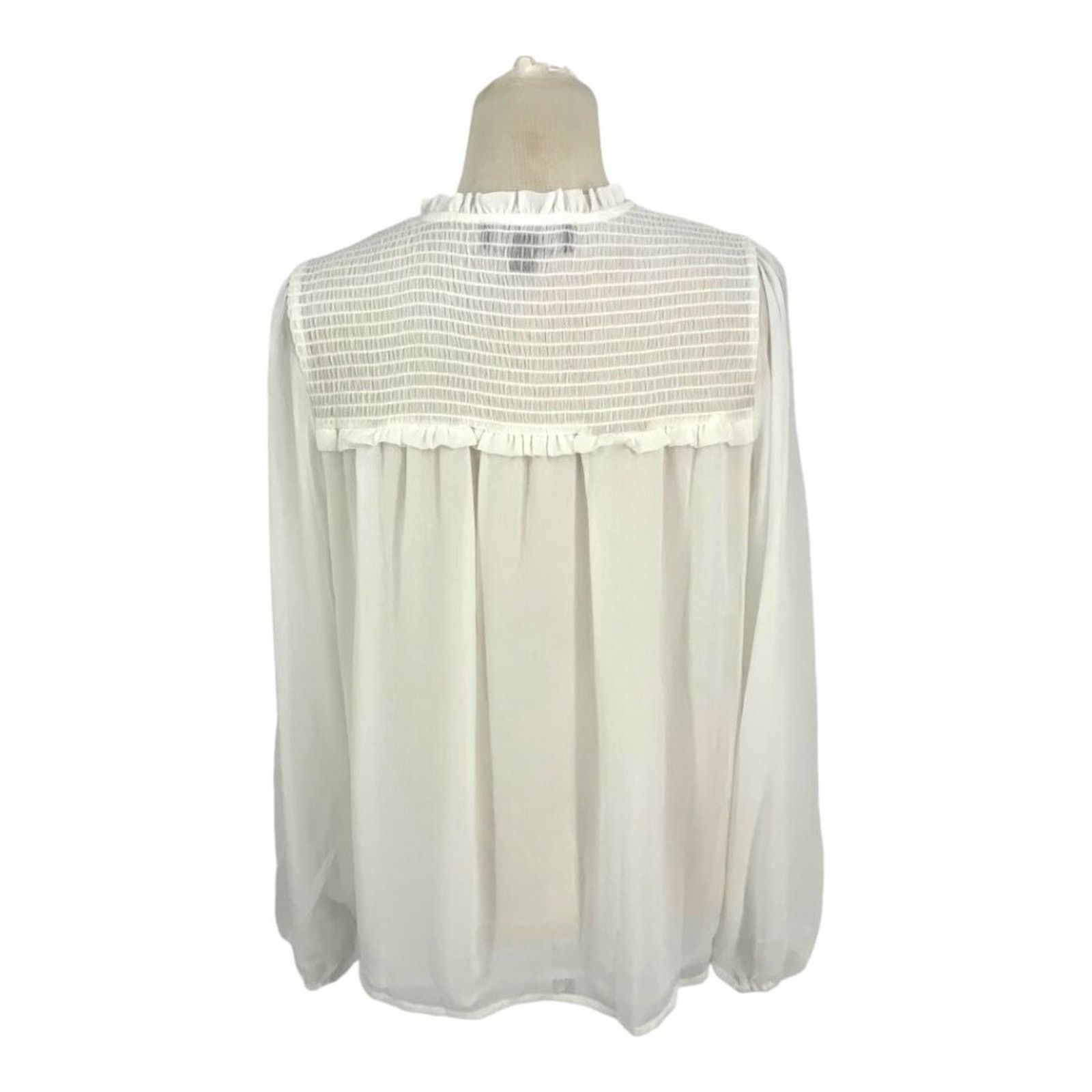 Laundry by Shelli Segal Laundry by Shelli Segal White Blouse Small NWOT $89 MSRP Size S / US 4 / IT 40 - 7 Thumbnail