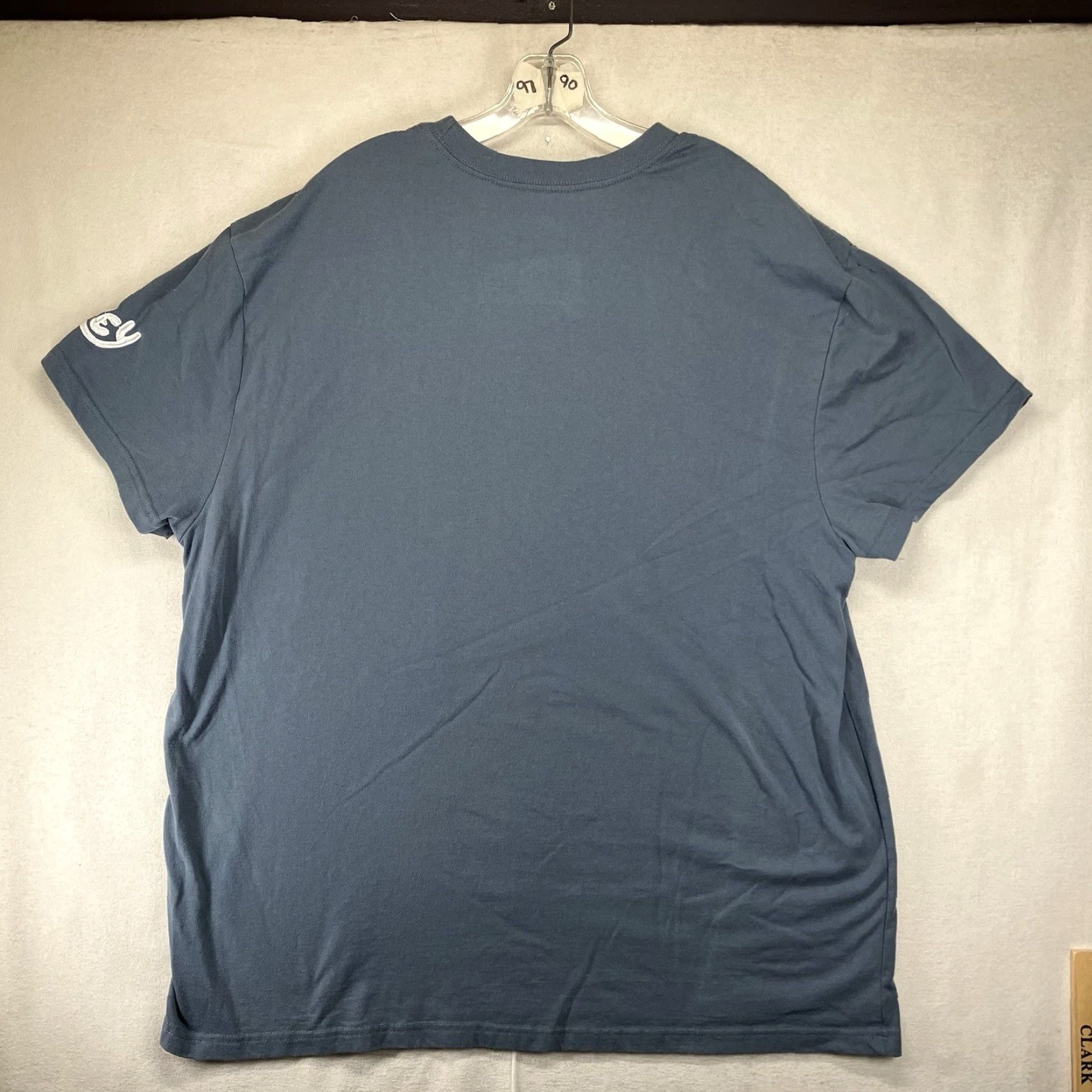 Vintage Bluey Women's T Shirt 2XL Front Funny Cone Of Shame Graphic Embroidered Sleeve Size XXL / US 16-18 / IT 52-54 - 2 Thumbnail