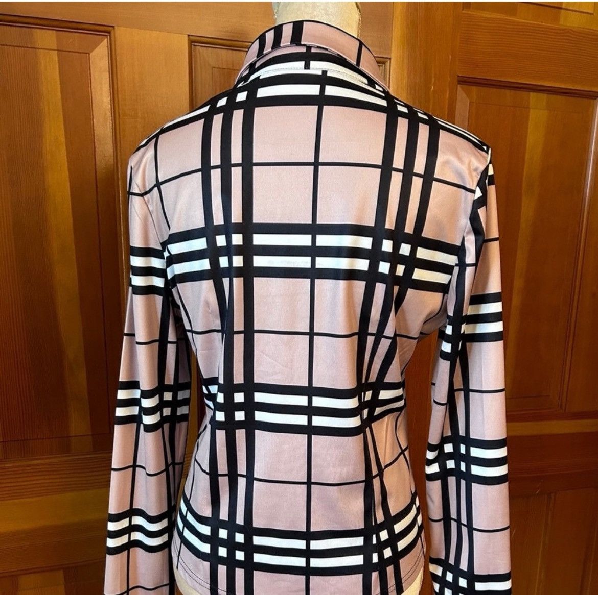 Designer × Other NWT, Lavishly Paris Designer Button Up Blouse. Size M / US 6-8 / IT 42-44 - 9 Thumbnail