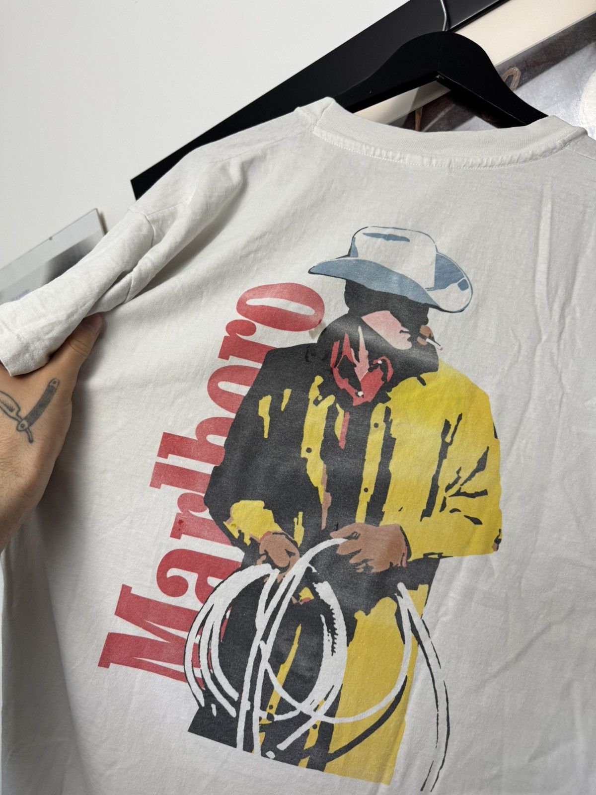 Marlboro Vintage 90s Marlboro Wild West Single Stitch Rare Print Tee Size US XL / EU 56 / 4 - 3 Thumbnail