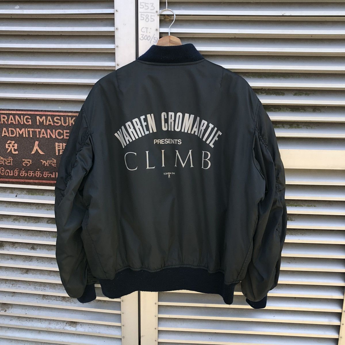 Vintage Vintage Sun Faded Ma-1 Bomber Jacket Size US L / EU 52-54 / 3 - 12 Thumbnail