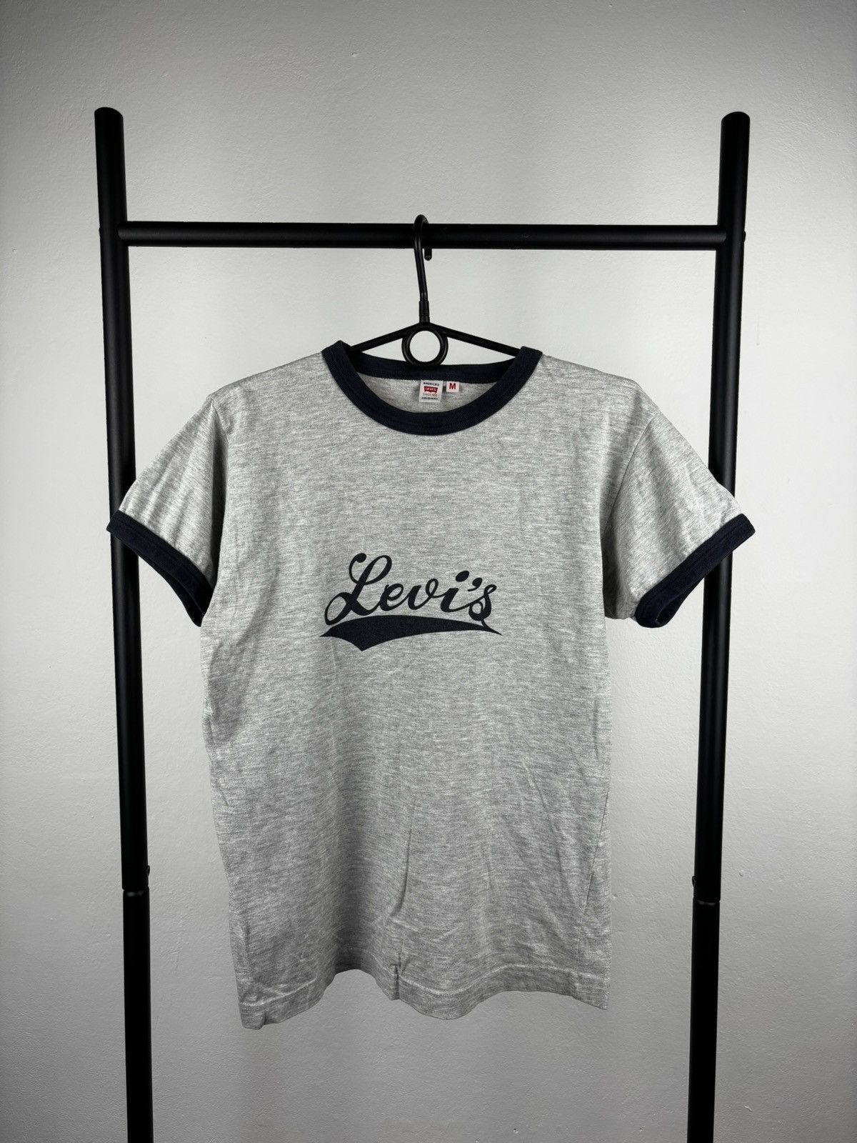 Levi's Vintage Clothing Levi’s classic t shirt size M Size US M / EU 48-50 / 2 - 1 Thumbnail