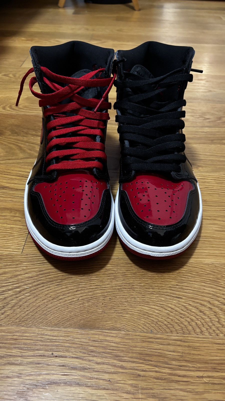 Jordan Brand Air Jordan 1 Retro High OG ‘Patent Bred’ Size US 11.5 / EU 44-45 - 4 Thumbnail