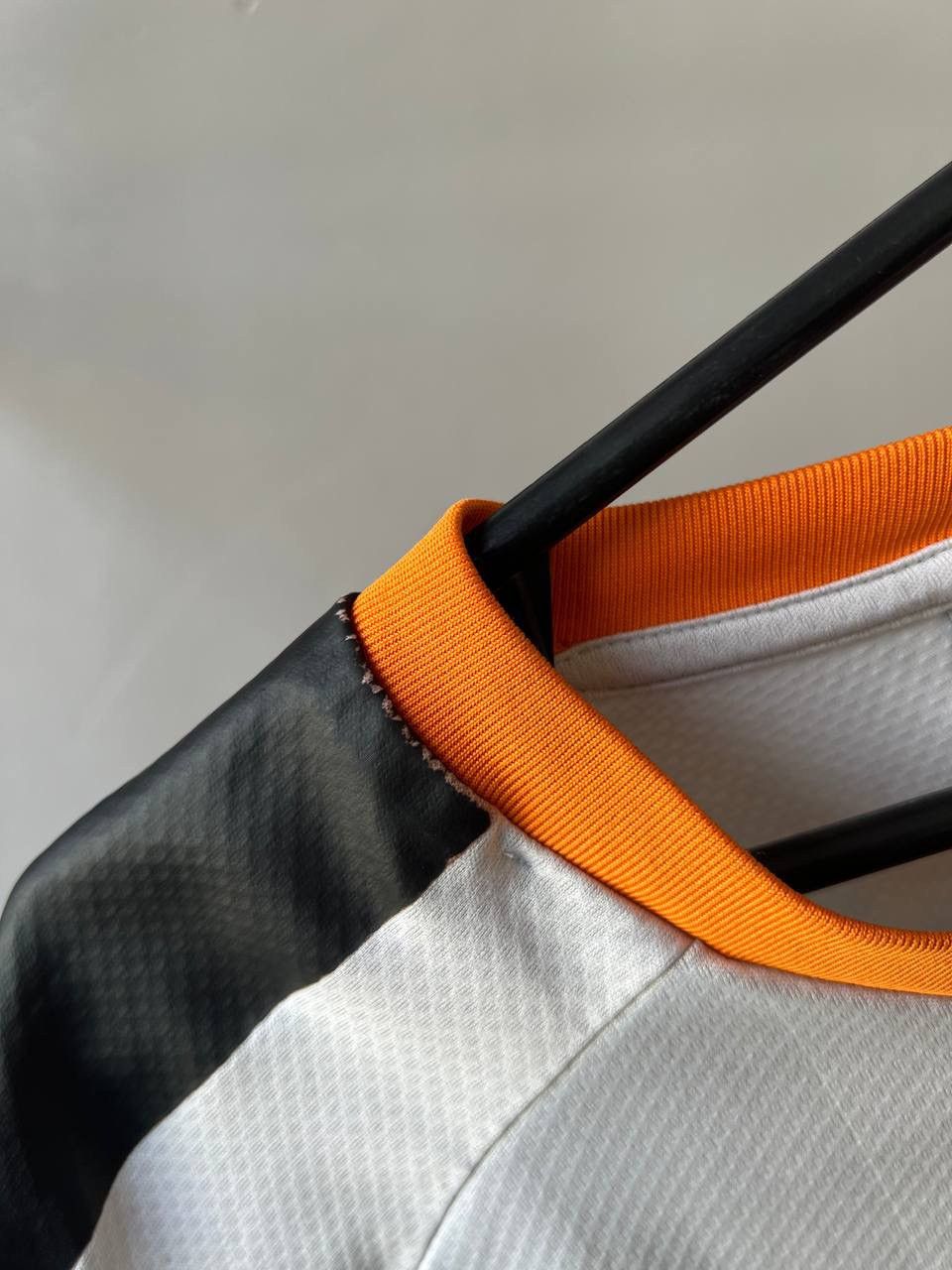 Puma 2019/20 VALENCIA CF HOME SOCCER FOOTBALL JERSEY SHIRT PUMA Size US M / EU 48-50 / 2 - 10 Thumbnail