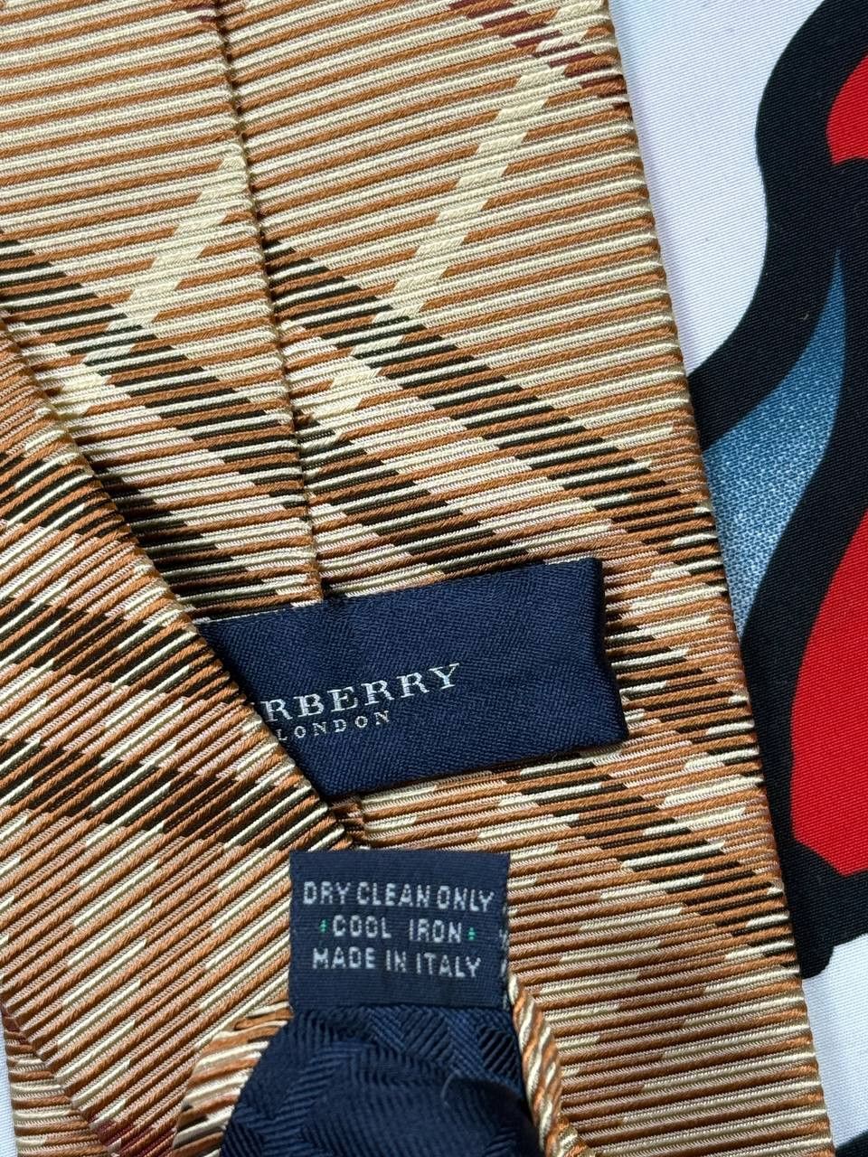 Burberry Burberry Vintage Nova Check Luxury Tie Size ONE SIZE - 4 Thumbnail