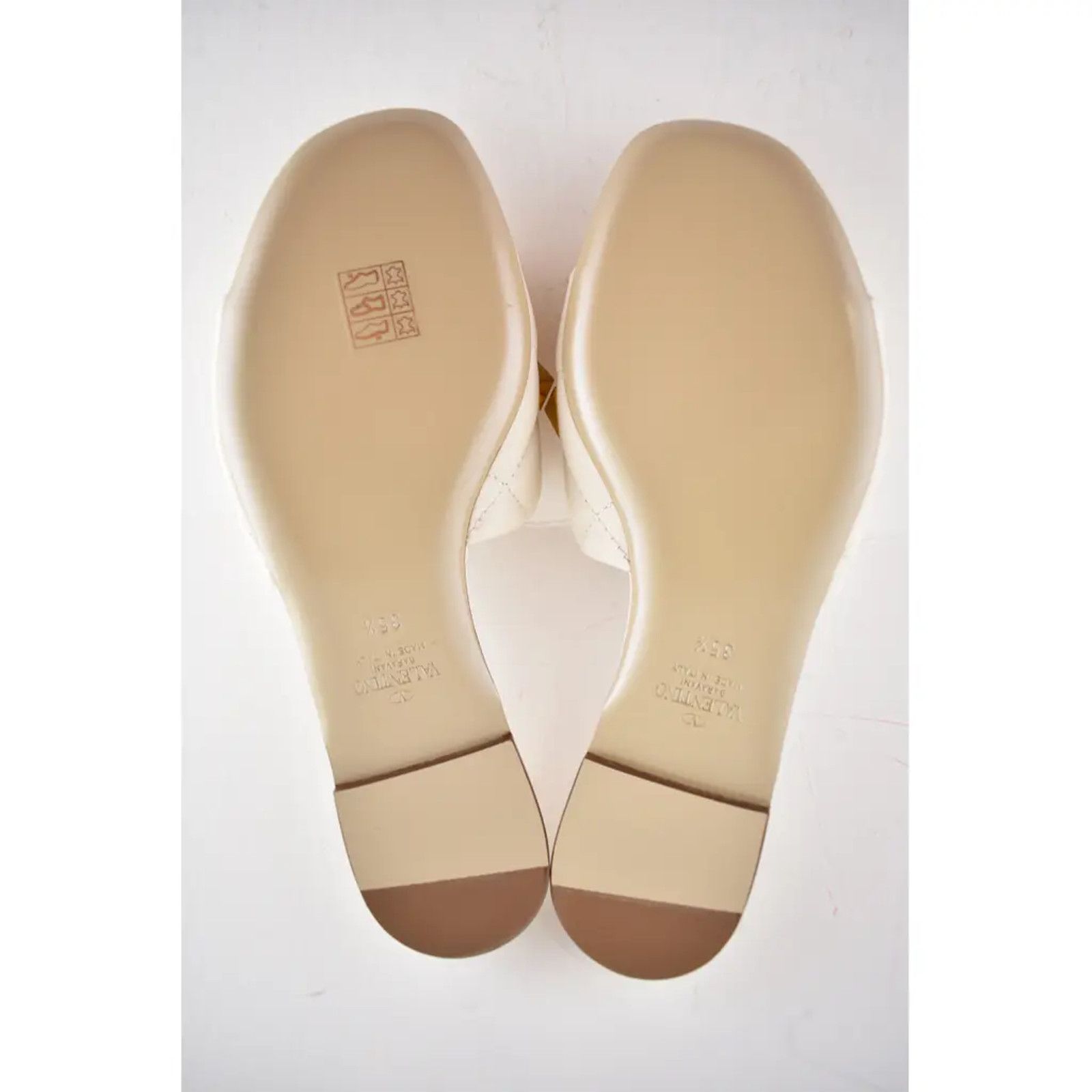 Valentino Valentino Rockstud Roman Stud Ivory Gold Leather Quilted Size US 5.5 / IT 35.5 - 12 Thumbnail