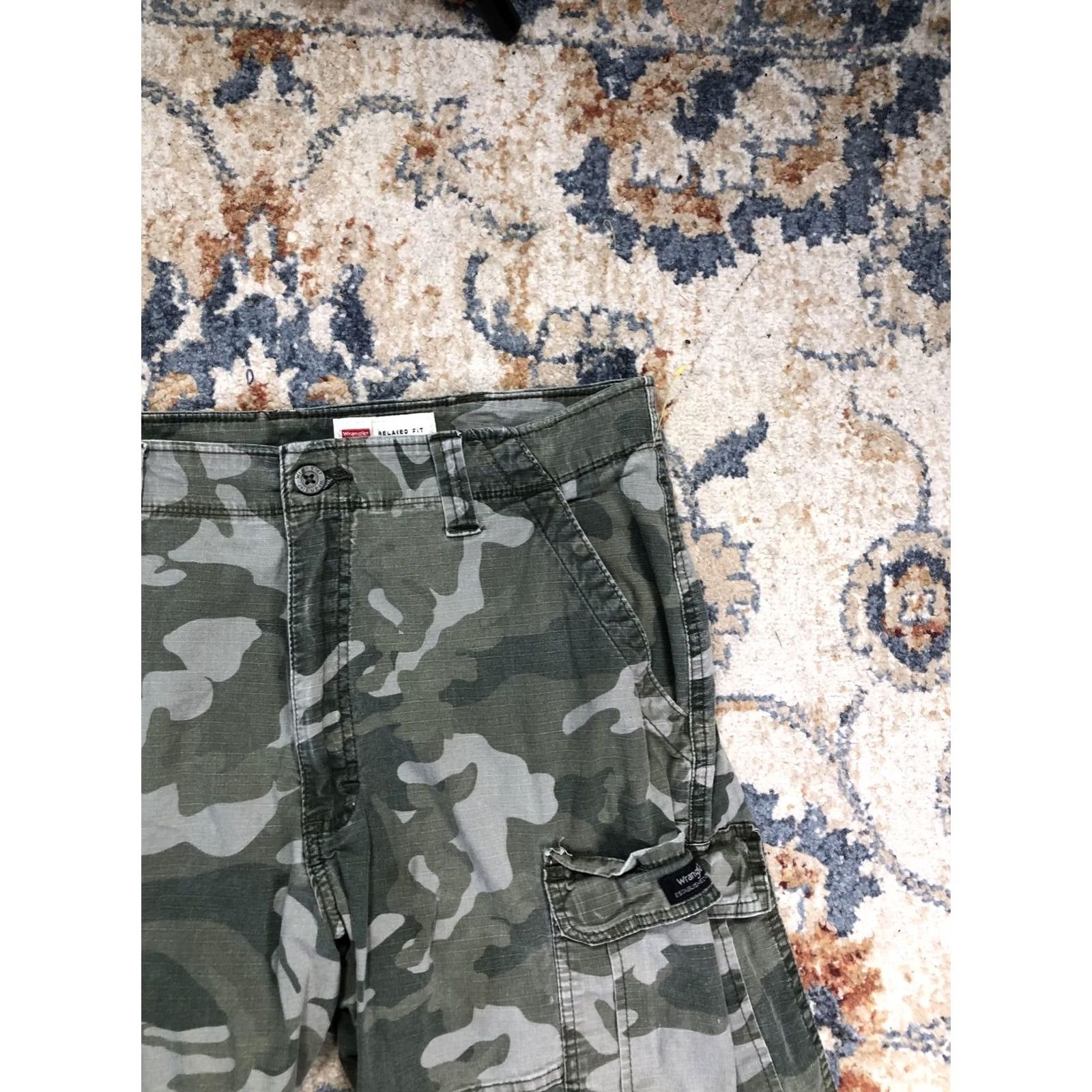 Wrangler Wrangler Cargo Shorts Mens 36 Green Camo Relaxed Fit Canvas 10 Inseam Size US 36 / EU 52 - 3 Thumbnail