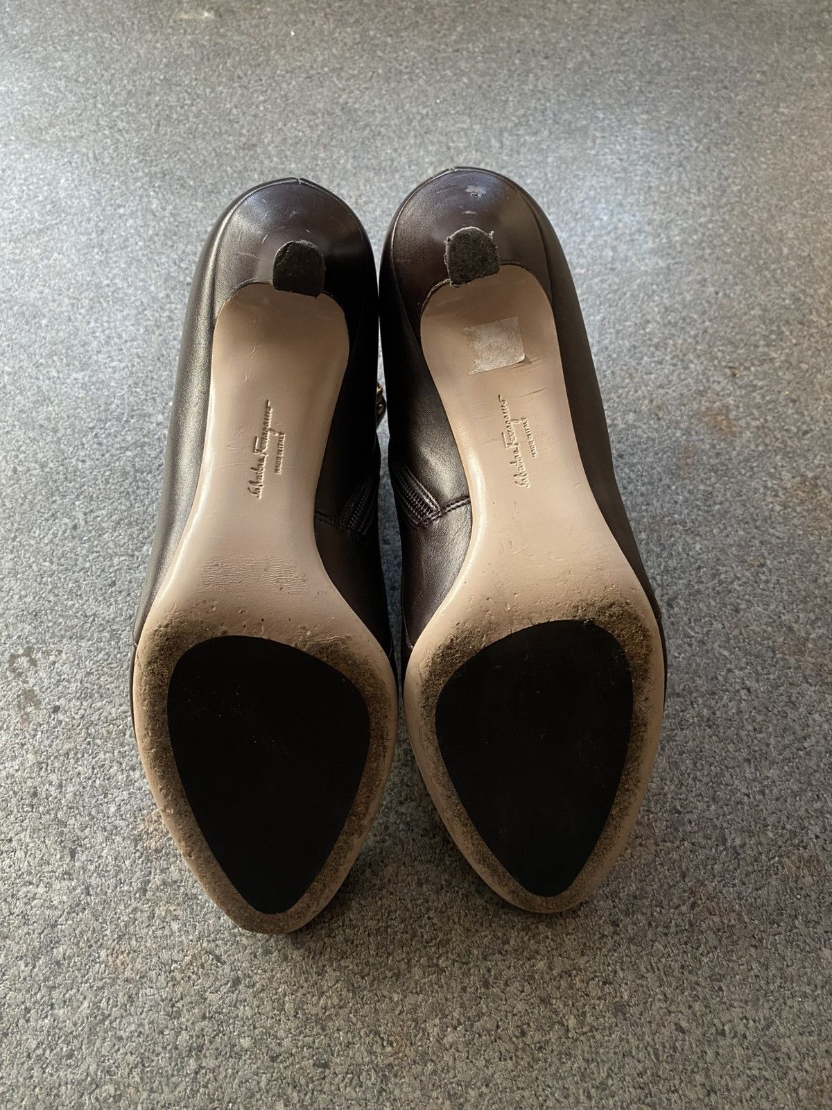 Salvatore Ferragamo Salvatore Ferragamo Chiara Black Leather Pump Ankle Boots Size US 10 / IT 40 - 5 Thumbnail