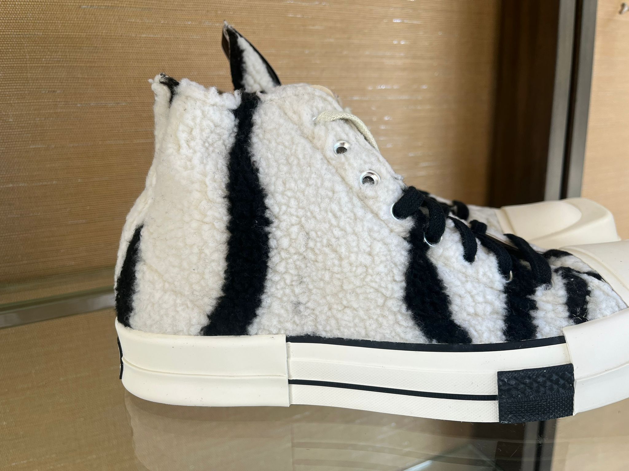 Rick Owens Drkshdw Turbodrk Sneakers in Black & White Size US 7 / EU 40 - 14 Thumbnail