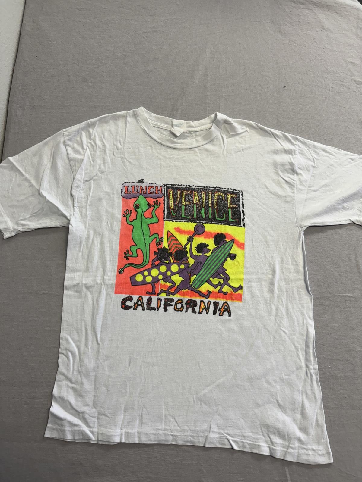 Designer Vintage Venice Beach T-shirt Surf Venice Neon Lizard Lunch L Size US L / EU 52-54 / 3 - 1 Thumbnail