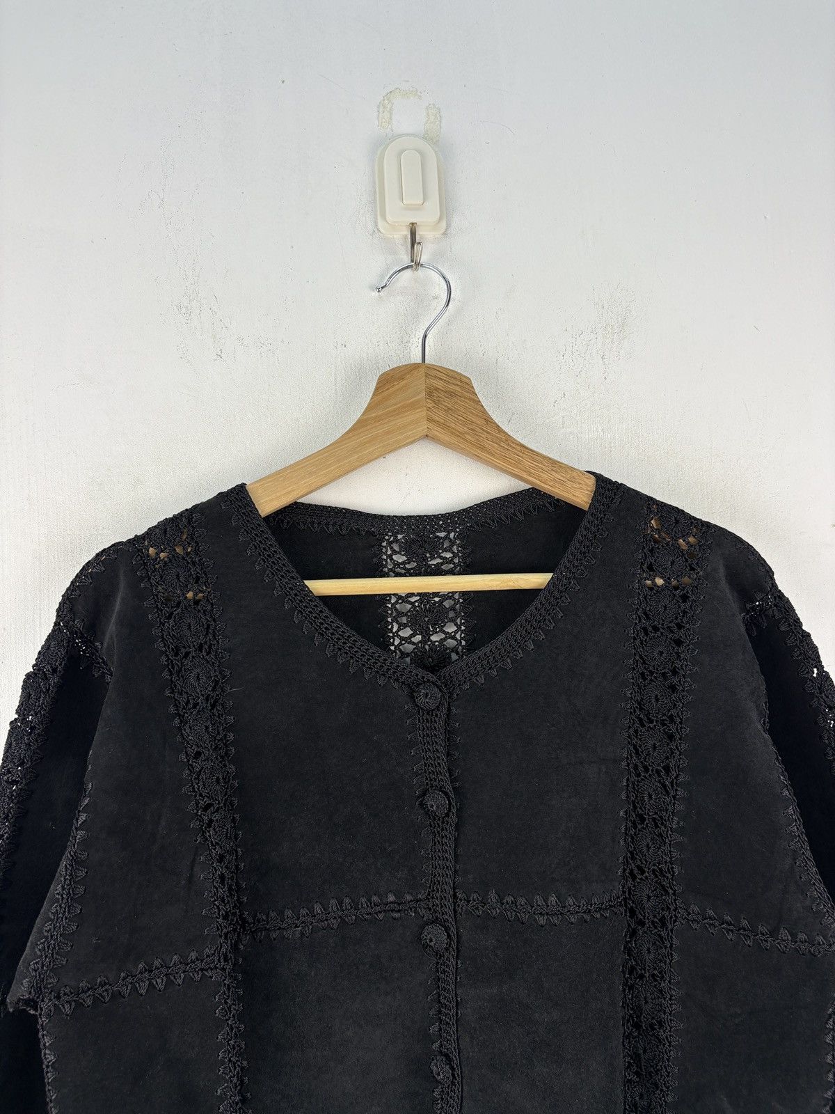 If Six Was Nine Vintage Japan Fulgi Women Suede Crochet Jacket Blouse Size M / US 6-8 / IT 42-44 - 2 Thumbnail