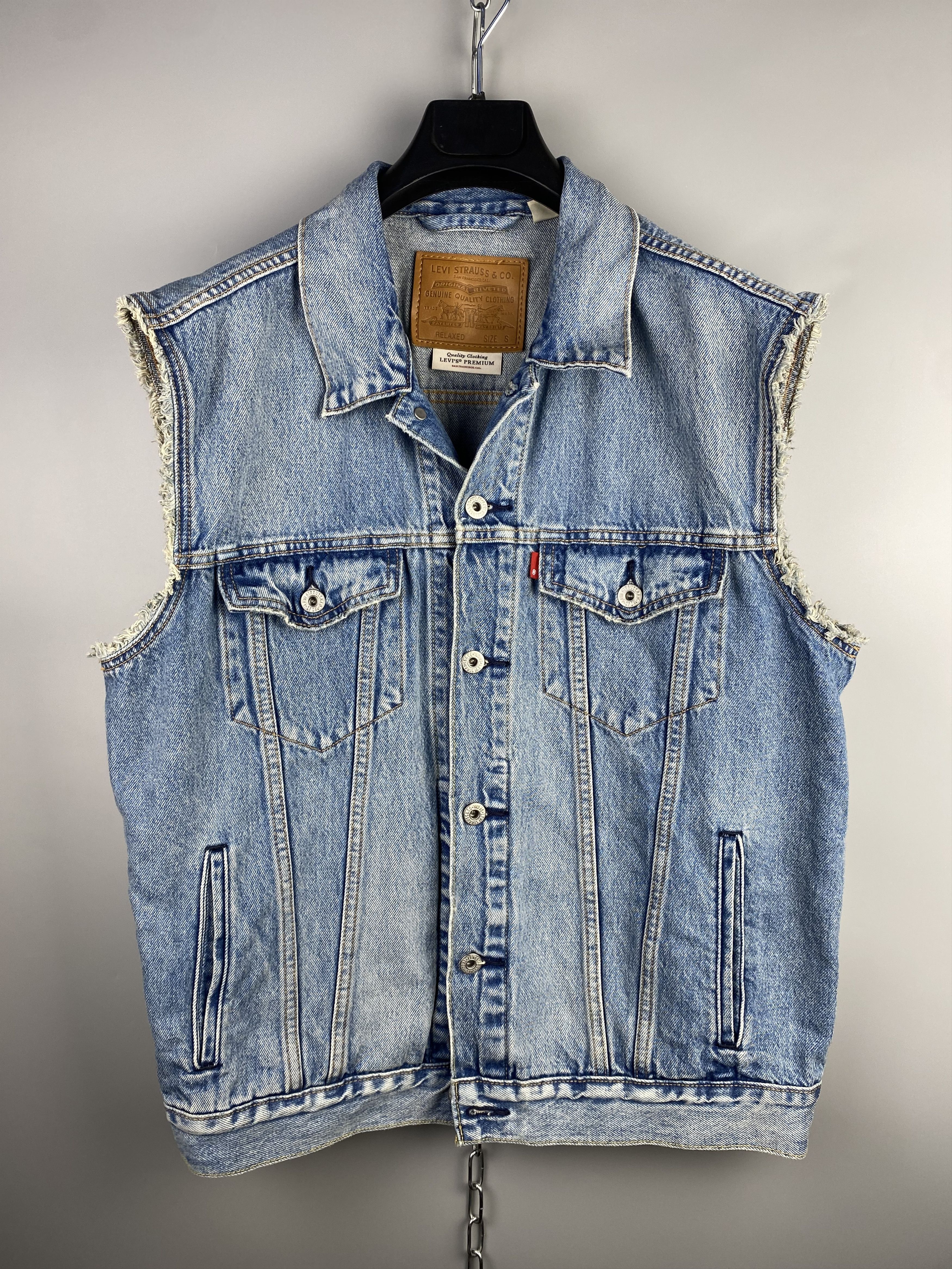 Levi's Levis Denim Waistcoat Vest Size US S / EU 44-46 / 1 - 1 Thumbnail