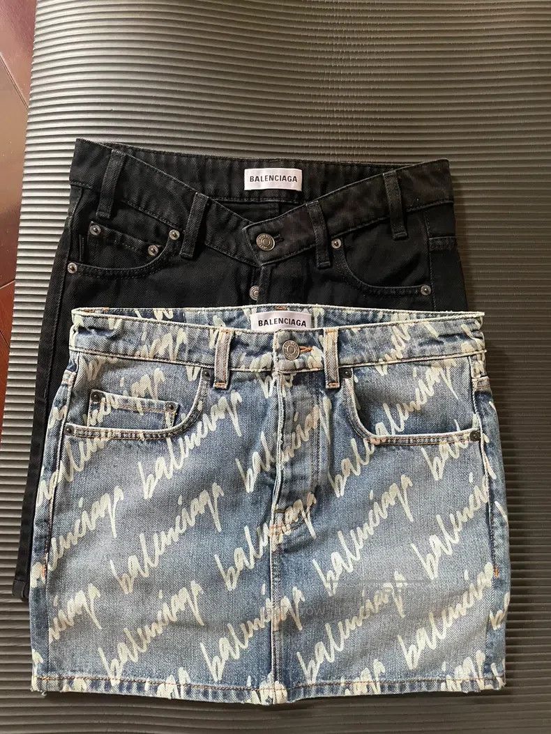 Balenciaga Balenciaga Denim skirt with full logo print Size 33" - 1 Thumbnail