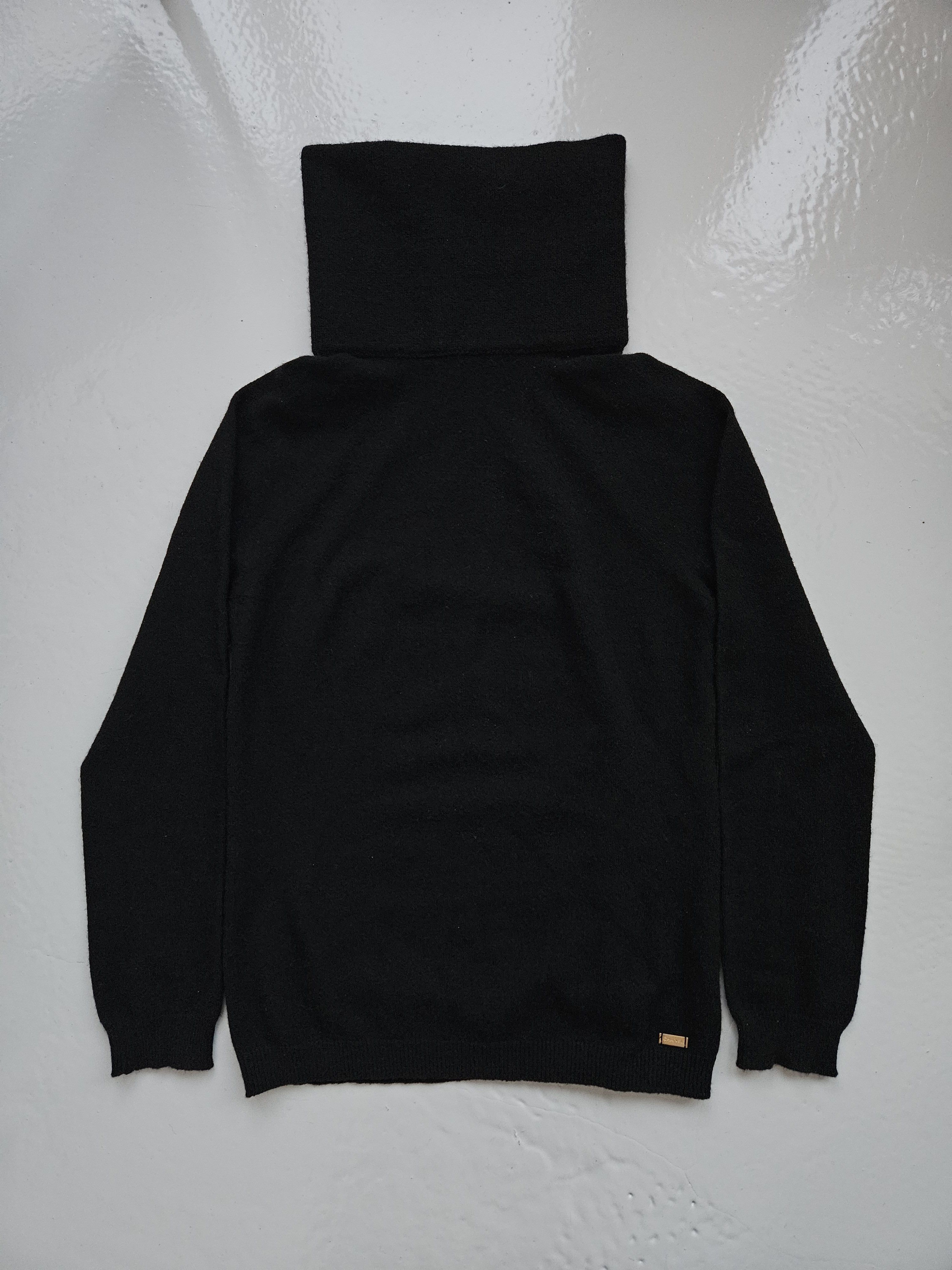 Chanel AW2001 Chanel logo plate cashmere blend turtleneck Size M / US 6-8 / IT 42-44 - 3 Thumbnail