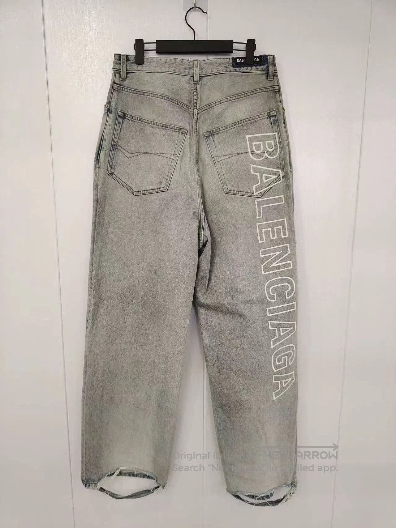 Balenciaga Balenciaga Logo Embroidered Distressed Jeans. Size US 26 / EU 42 - 2 Thumbnail