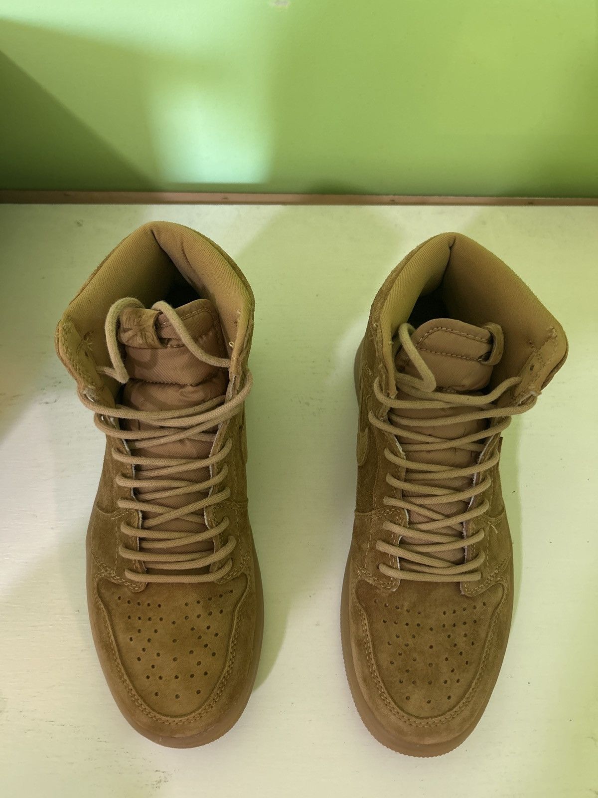 Jordan Brand Nike Air Jordan 1 Retro High Wheat Size US 8.5 / EU 41-42 - 9 Thumbnail