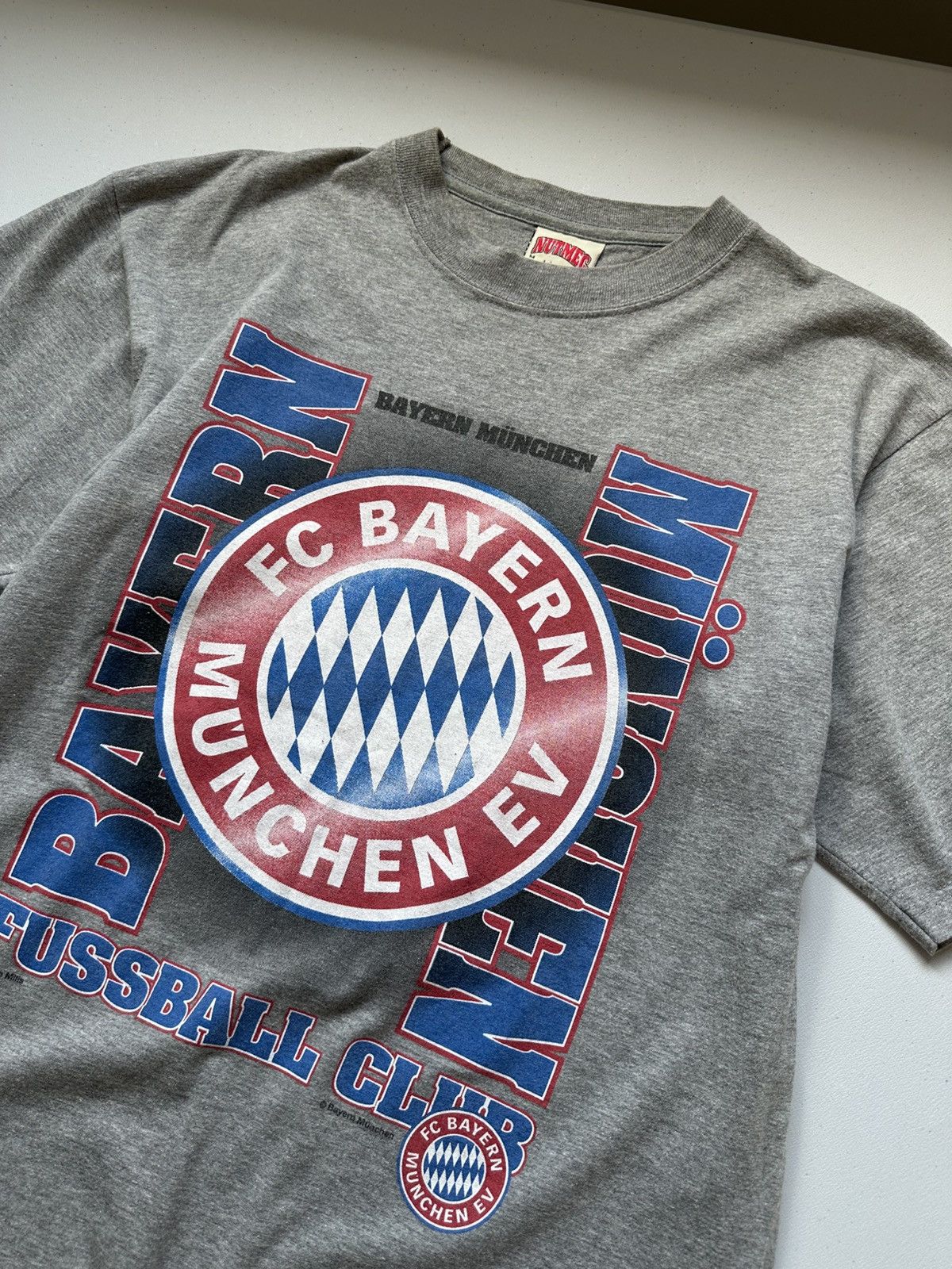 Band Tees Vintage 2000s Fc Bayern Munchen Tee Box Logo Size US M / EU 48-50 / 2 - 5 Thumbnail