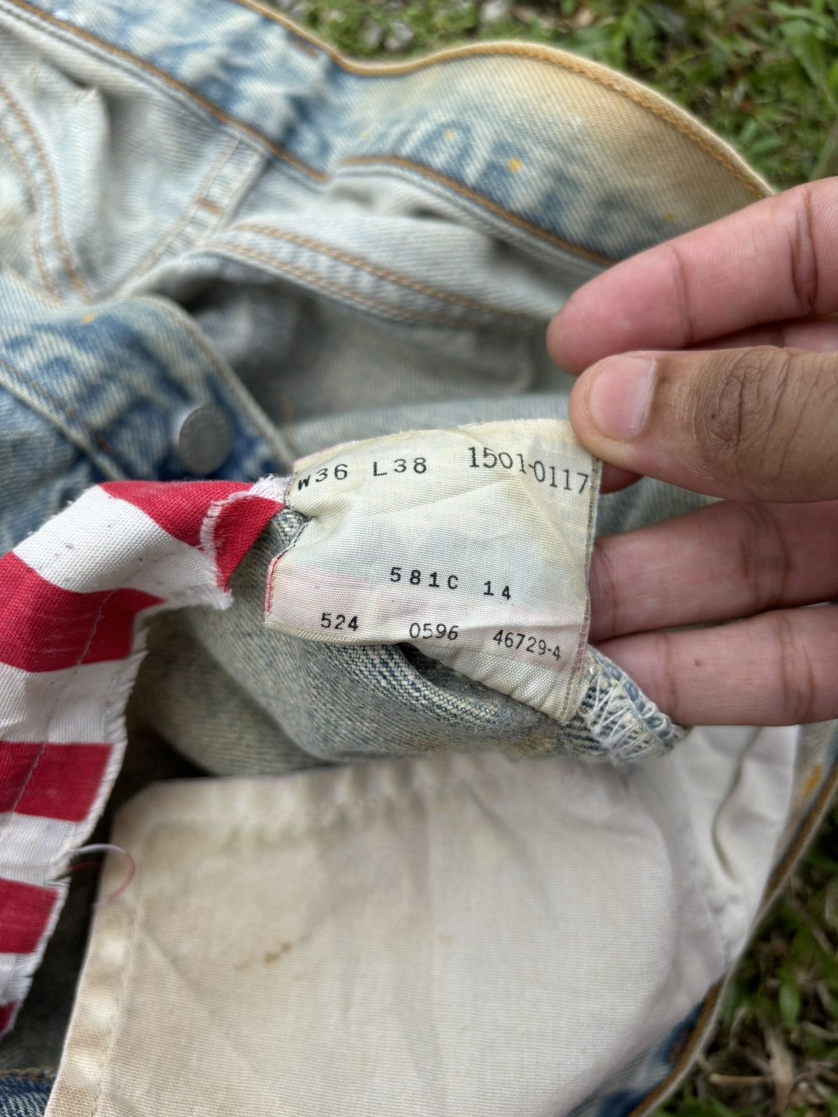 Levi's 🔥LEVIS 501🇺🇸 MADE IN USA THRASHED DISTRESS RIPPED DENIM Size US 36 / EU 52 - 10 Thumbnail