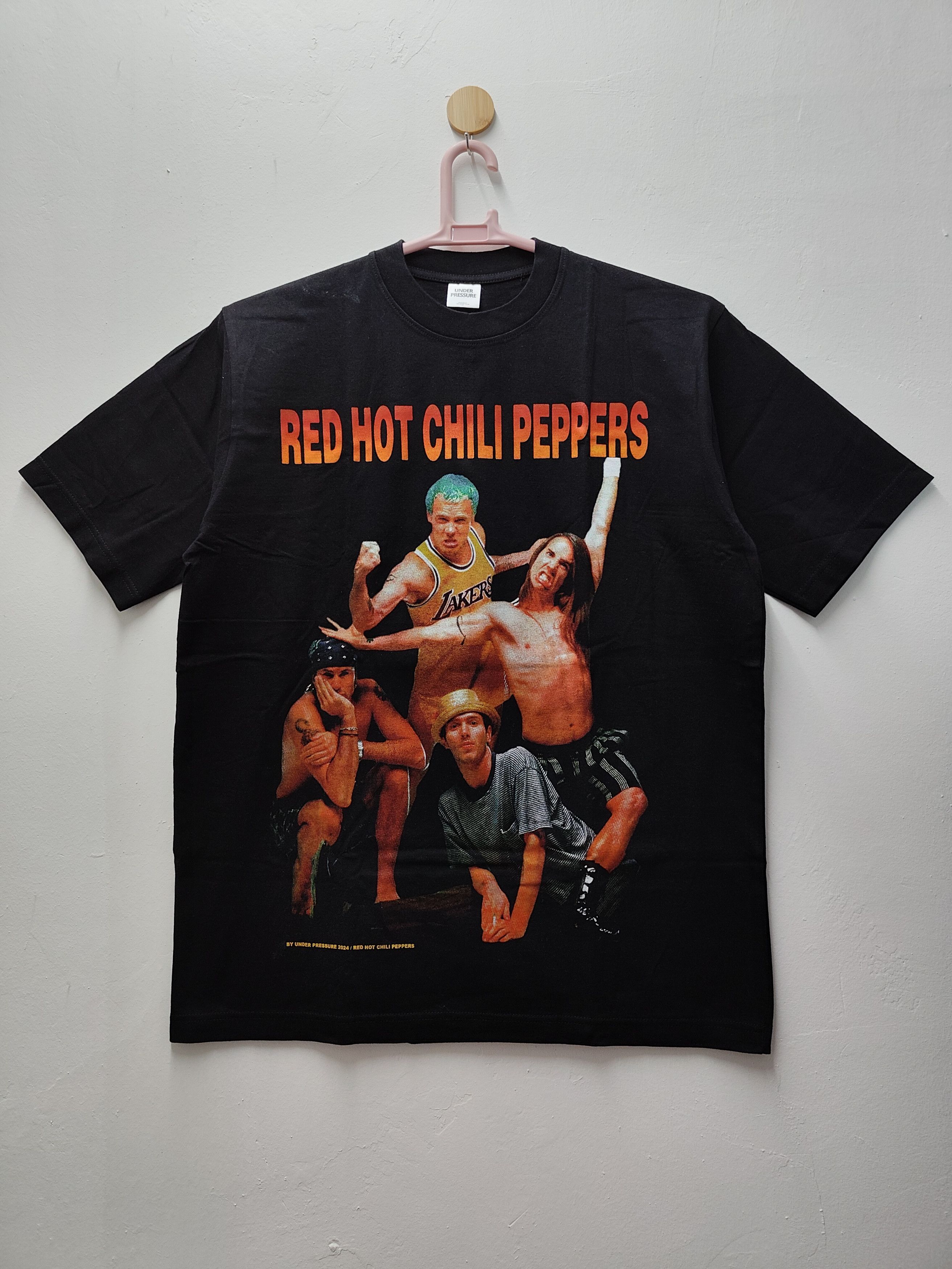 image of Band Tees x Rock T Shirt Red Hot Chili Peppers Concert T-Shirt in Black, Men's (Size XL)