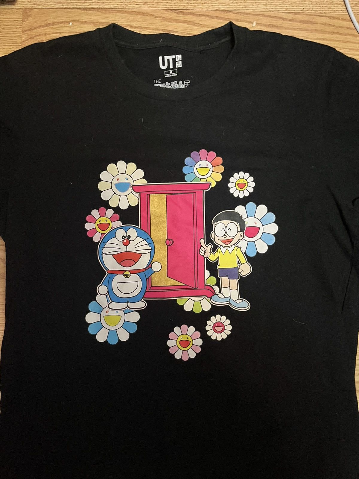 Japanese Brand × Takashi Murakami × Uniqlo Uniqlo x Murakami T-Shirt Size US M / EU 48-50 / 2 - 2 Thumbnail