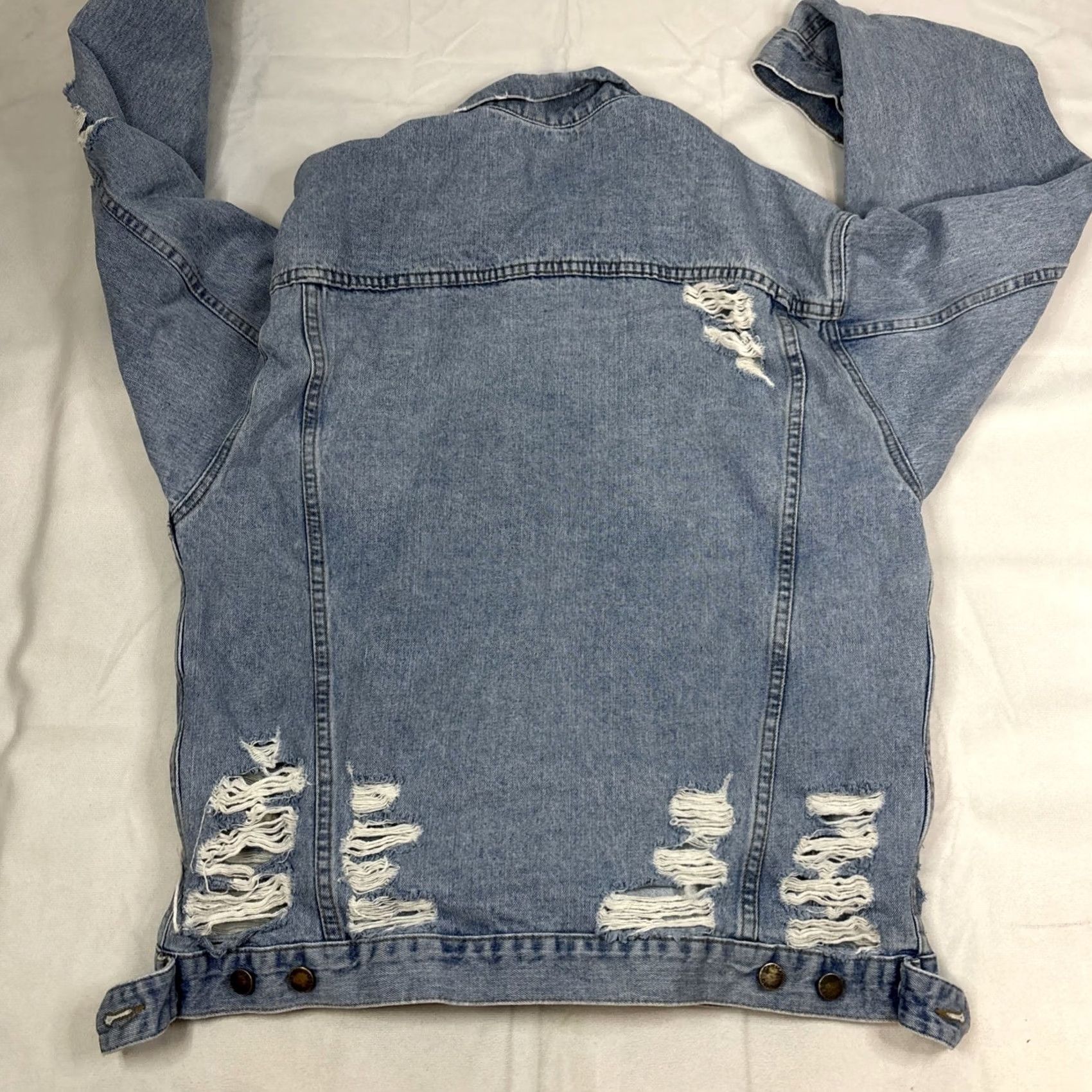 Denime CARMAR Denim Jean Jacket Blue Distressed Button Front Street Layer Small Womens Jacket Size 28" / US 6 / IT 42 - 5 Thumbnail