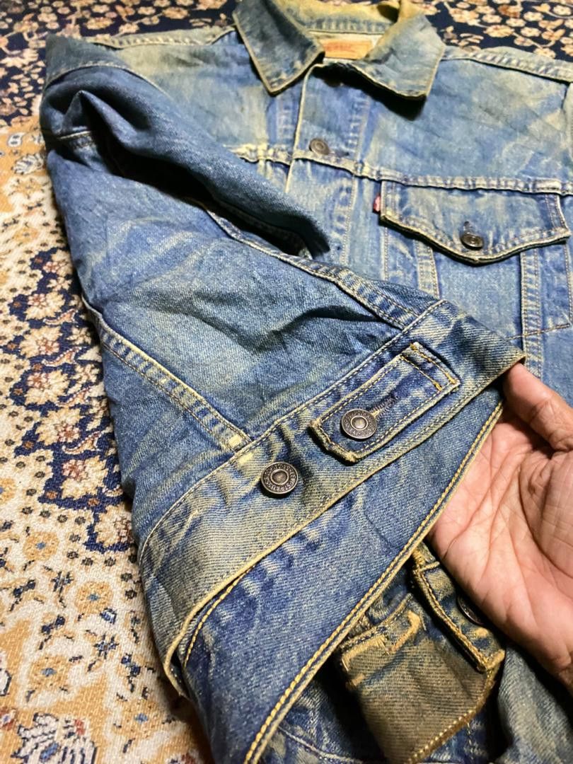Levi's Vintage Clothing Vintage 90s Levi's Distessed Denim Jacket Size US S / EU 44-46 / 1 - 5 Thumbnail