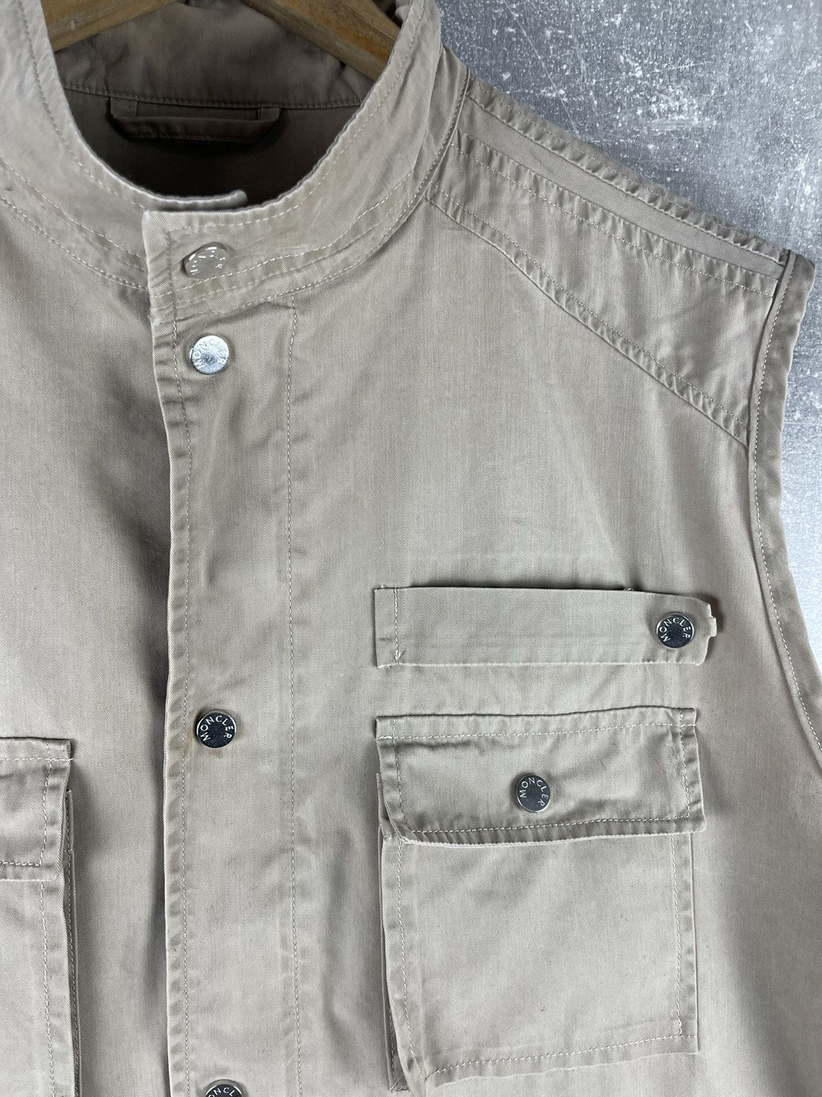 Moncler Moncler Vintage 00s Utility Field Vest Beige Size 4 Size US L / EU 52-54 / 3 - 5 Thumbnail