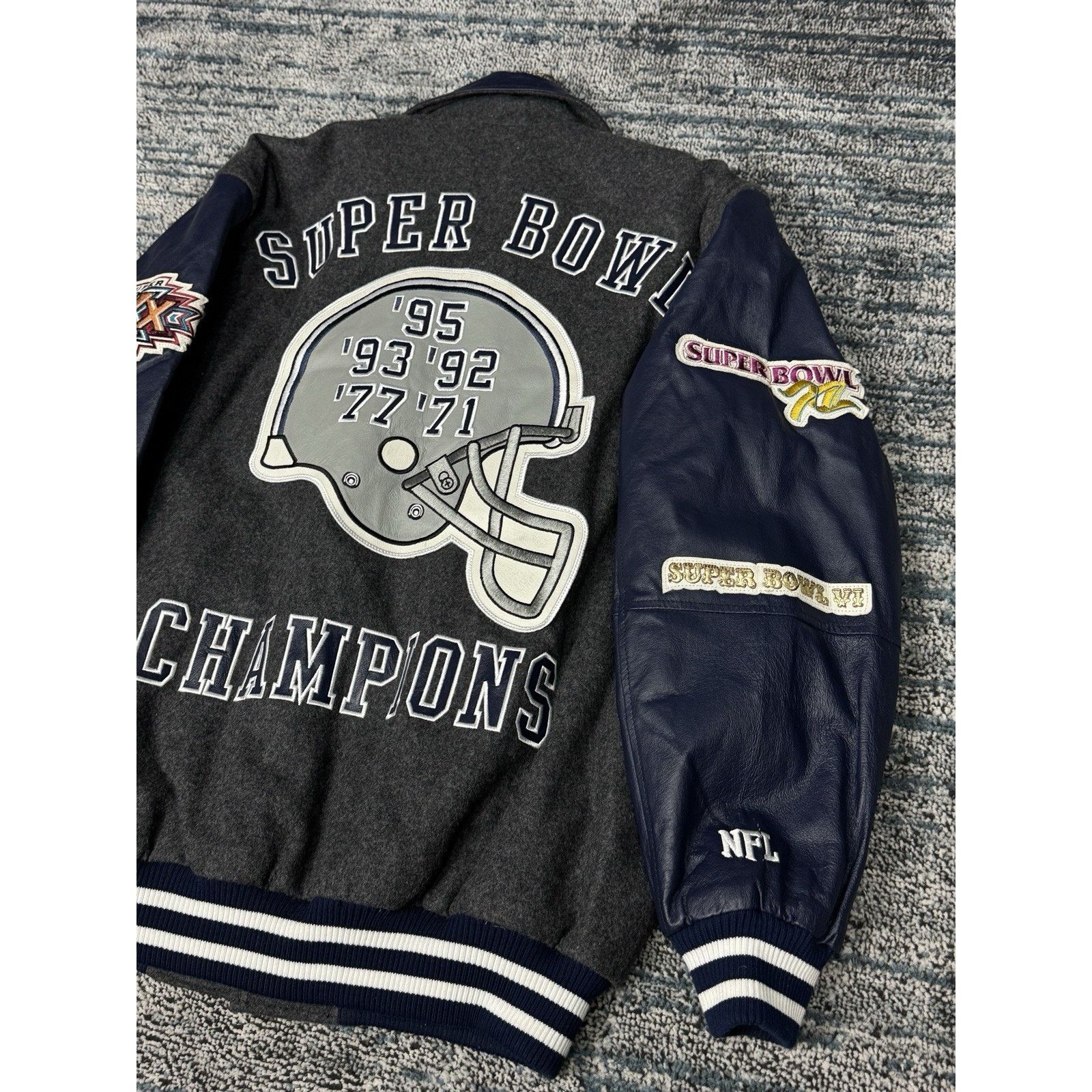 NFL Dallas Cowboys Súper Bowl Champions Varsity Jacket Sz L NFL Size US L / EU 52-54 / 3 - 9 Thumbnail