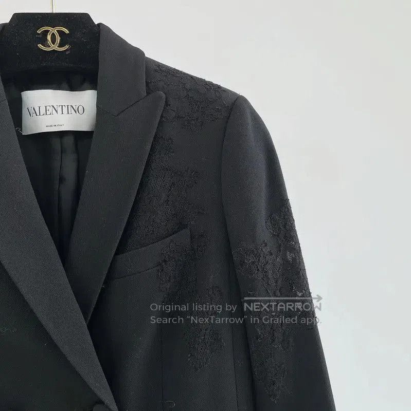 Valentino Valentino Black Double-Breasted Jacket for Women . Size S / US 4 / IT 40 - 2 Thumbnail