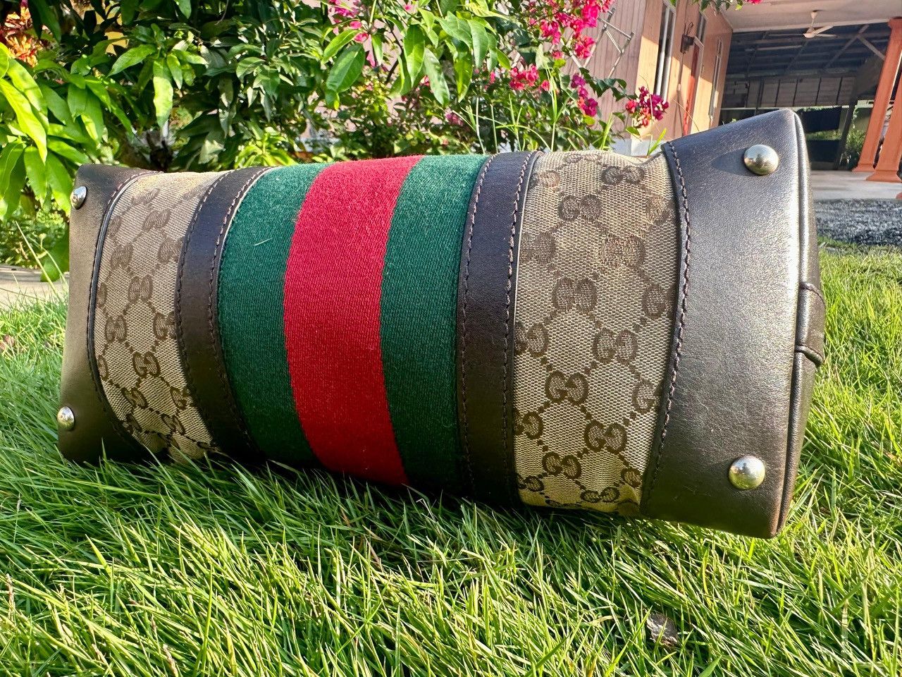 Gucci Authentic Gucci Monogram GG Canvas Vintage Medium Bag Size ONE SIZE - 4 Thumbnail