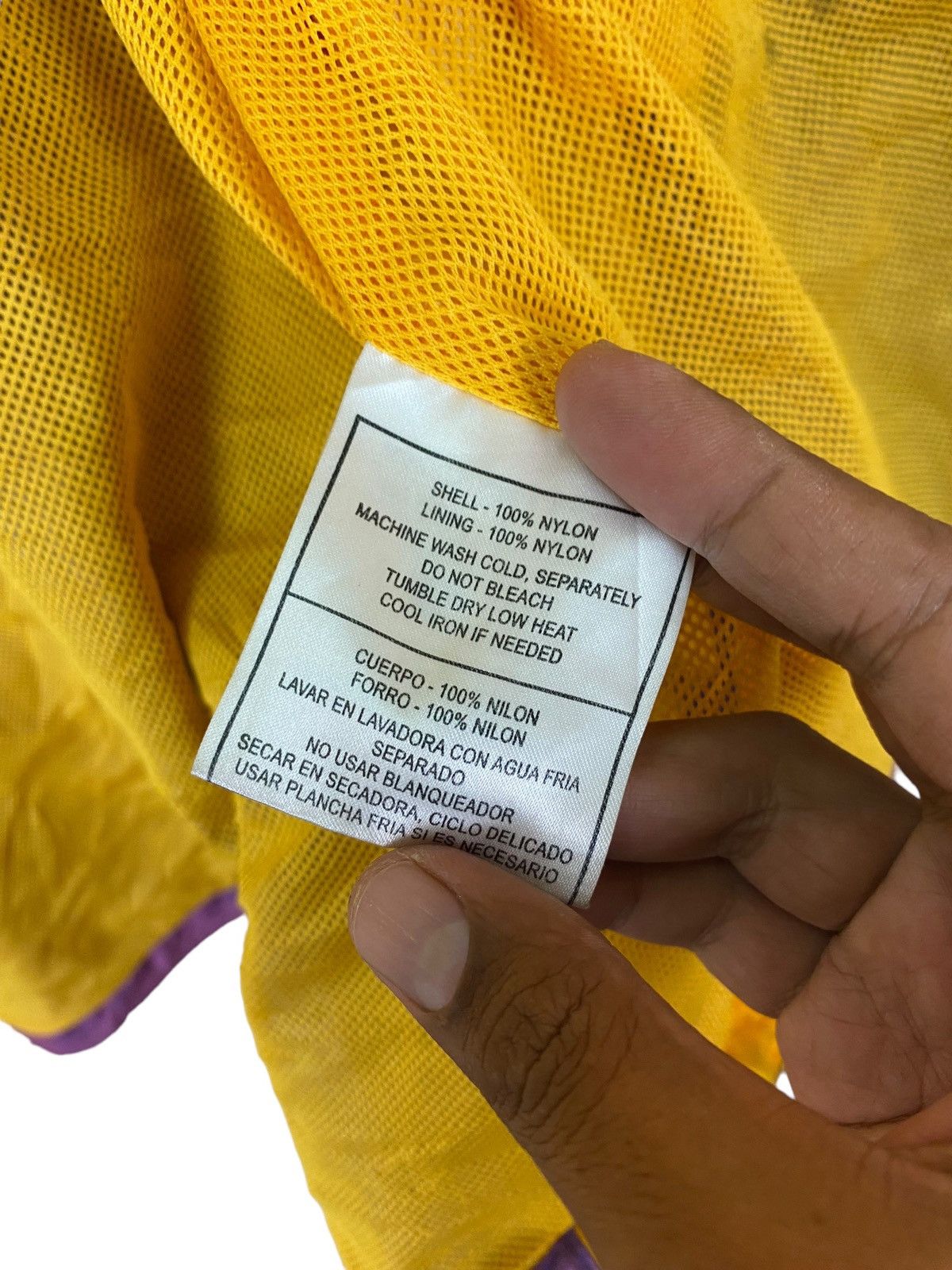 NBA × Reebok Vintage Reebok L.A Lakers Winbreaker Jacket Size US L / EU 52-54 / 3 - 12 Thumbnail