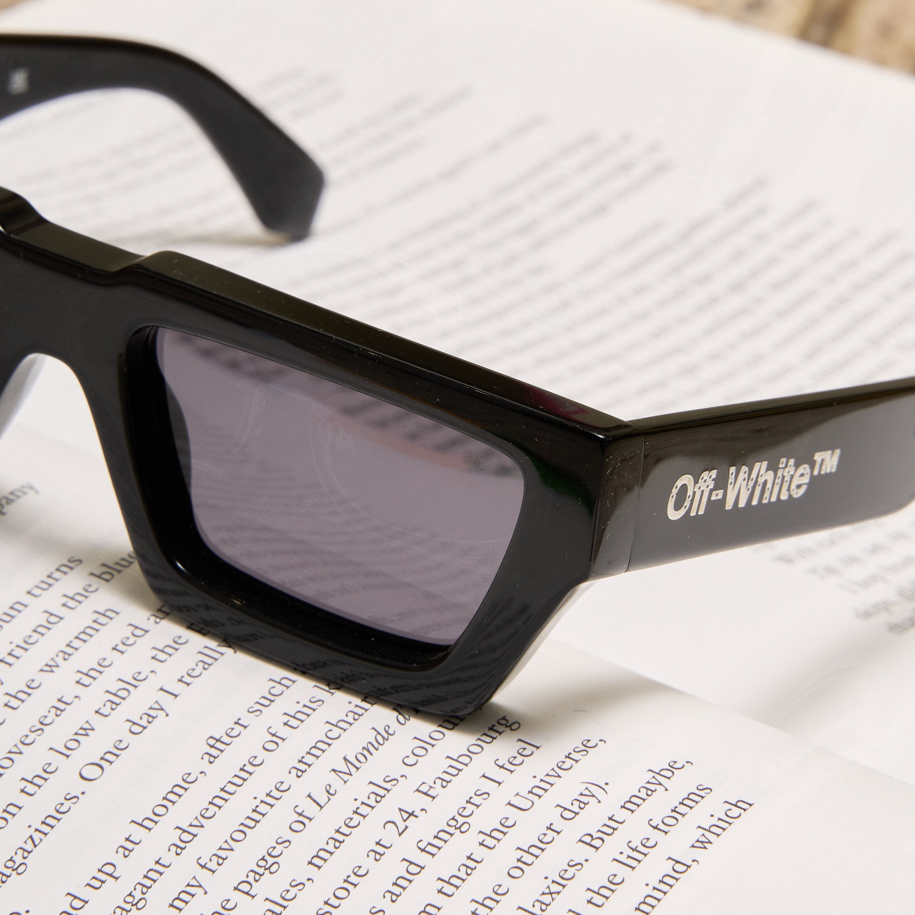 Off-White OFF WHITE Manchester Rectangular Fram Sunglasses BLACK Size ONE SIZE - 3 Thumbnail