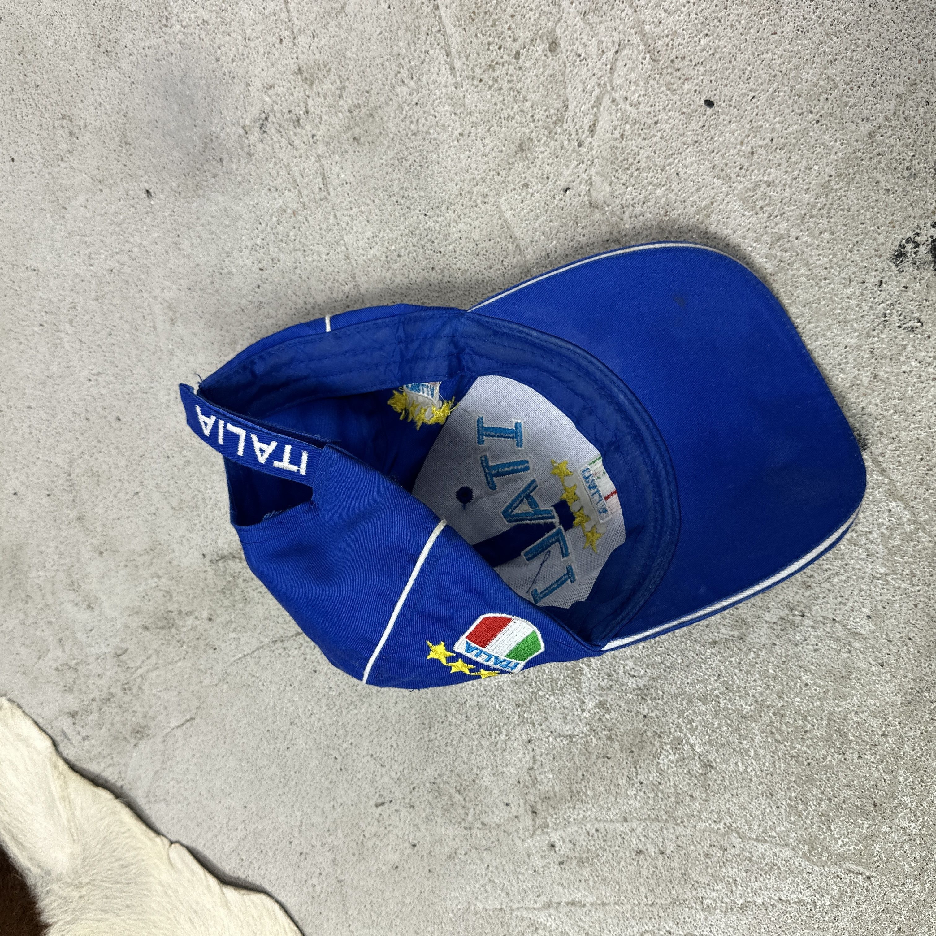 Vintage Vintage Streetwear Sporty Blokecore Italia Hat Y2K Size ONE SIZE - 5 Thumbnail