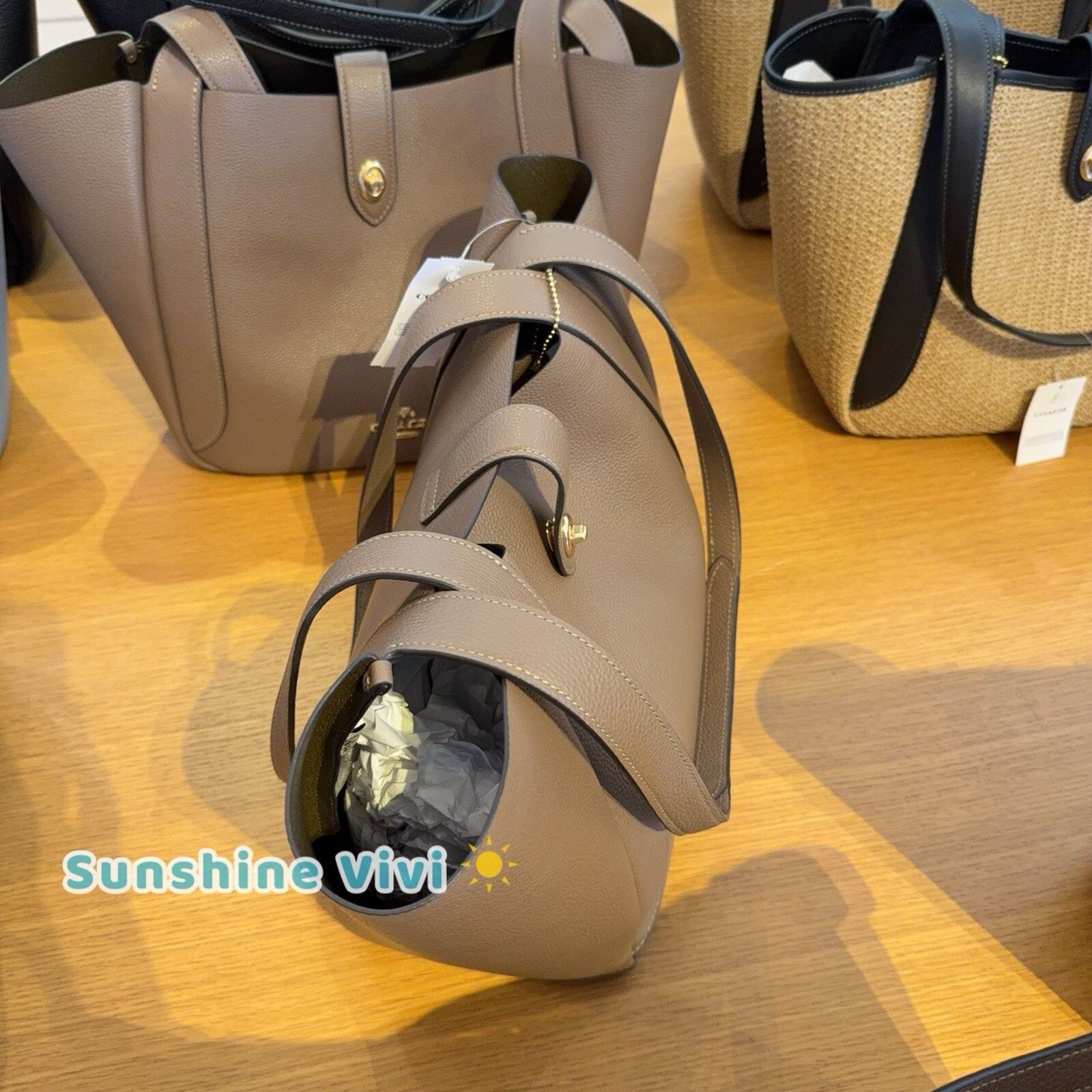 Coach NWT COACH Hadley Turnlock Tote Bag Leather CAL17 Dark Stone Size ONE SIZE - 2 Thumbnail